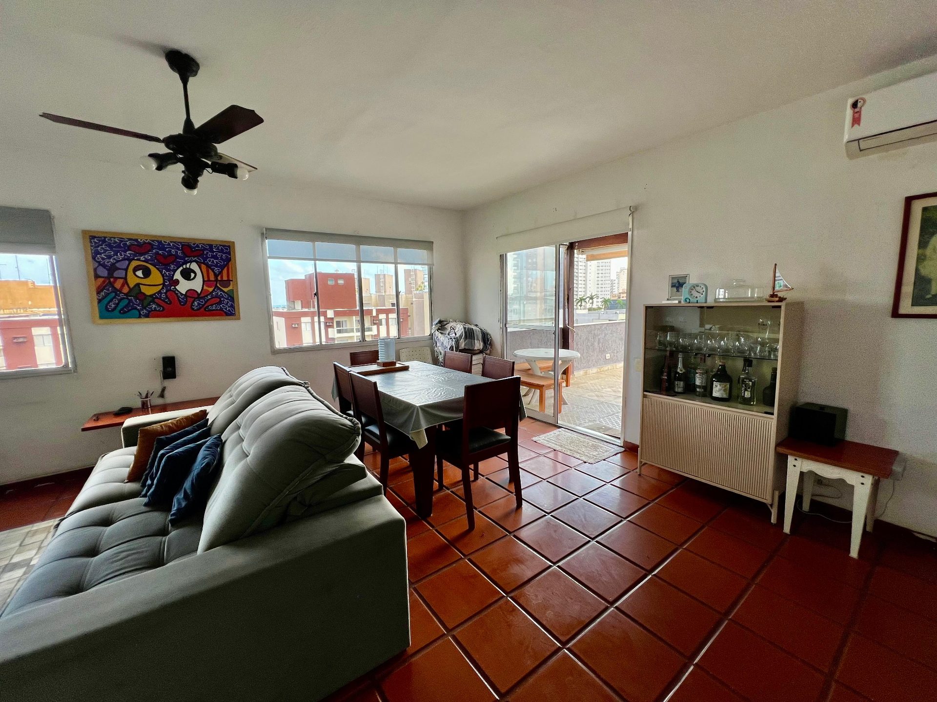 Cobertura duplex na Enseada, localizada na região do Carrefour/UNOESTE, ideal para quem busca amplitude, privacidade e um espaço perfeito para viver e receber com conforto. em Enseada, Guarujá — foto 6