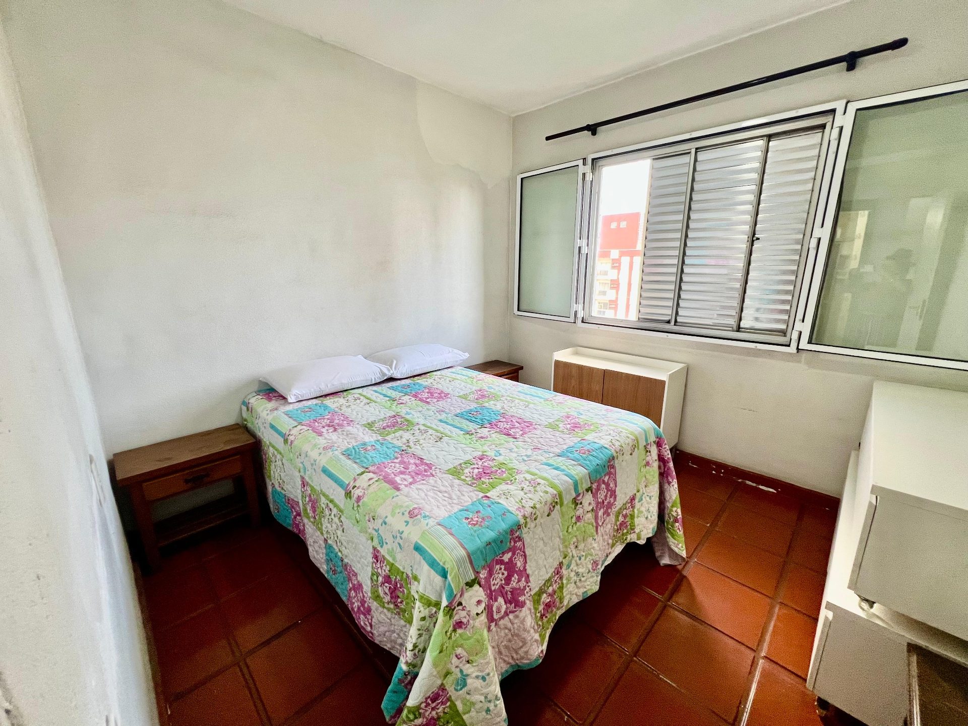 Cobertura duplex na Enseada, localizada na região do Carrefour/UNOESTE, ideal para quem busca amplitude, privacidade e um espaço perfeito para viver e receber com conforto. em Enseada, Guarujá — foto 28
