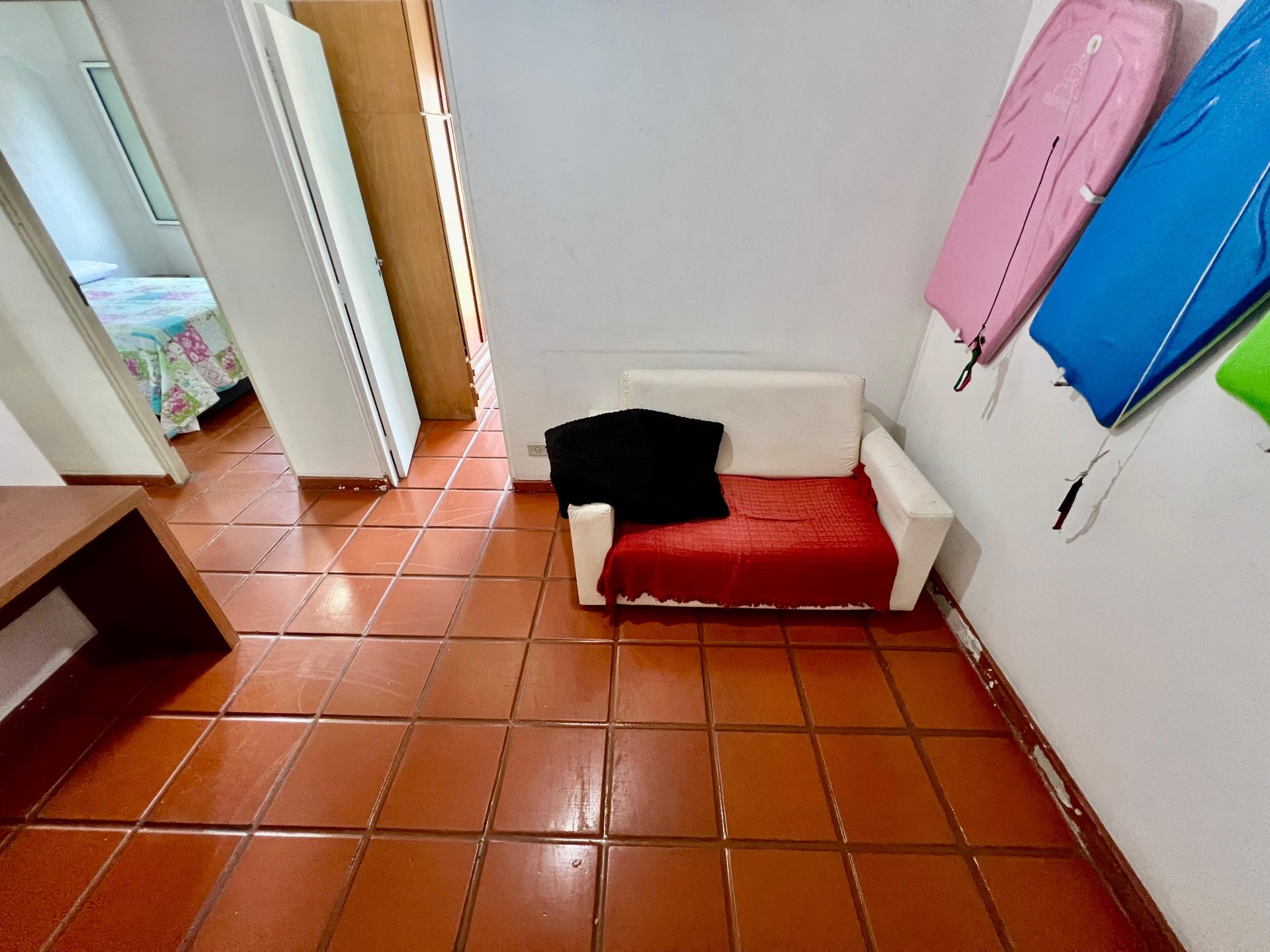 Cobertura duplex na Enseada, localizada na região do Carrefour/UNOESTE, ideal para quem busca amplitude, privacidade e um espaço perfeito para viver e receber com conforto. em Enseada, Guarujá — foto 23