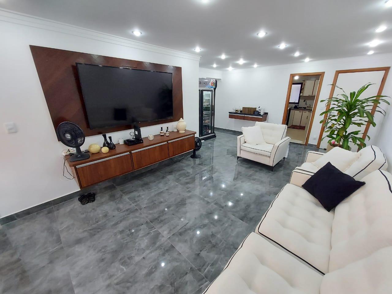 Apto (lado praia), reformado, 4 quartos, lazer, Enseada em Enseada, Guarujá — foto 2