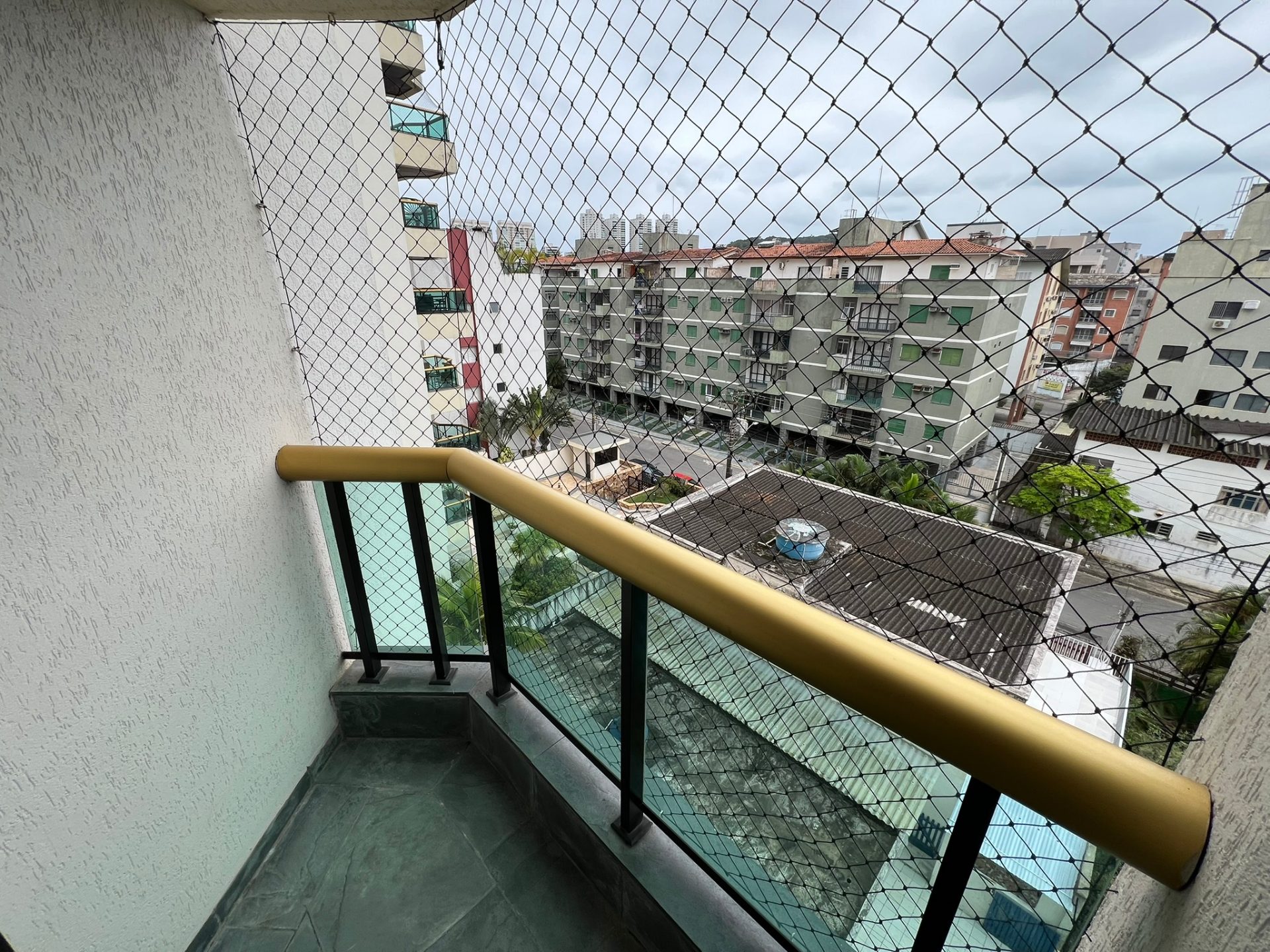 Apartamento com 3 quartos, sendo 1 suíte, lazer completo. em Loteamento João Batista Julião, Guarujá — foto 2