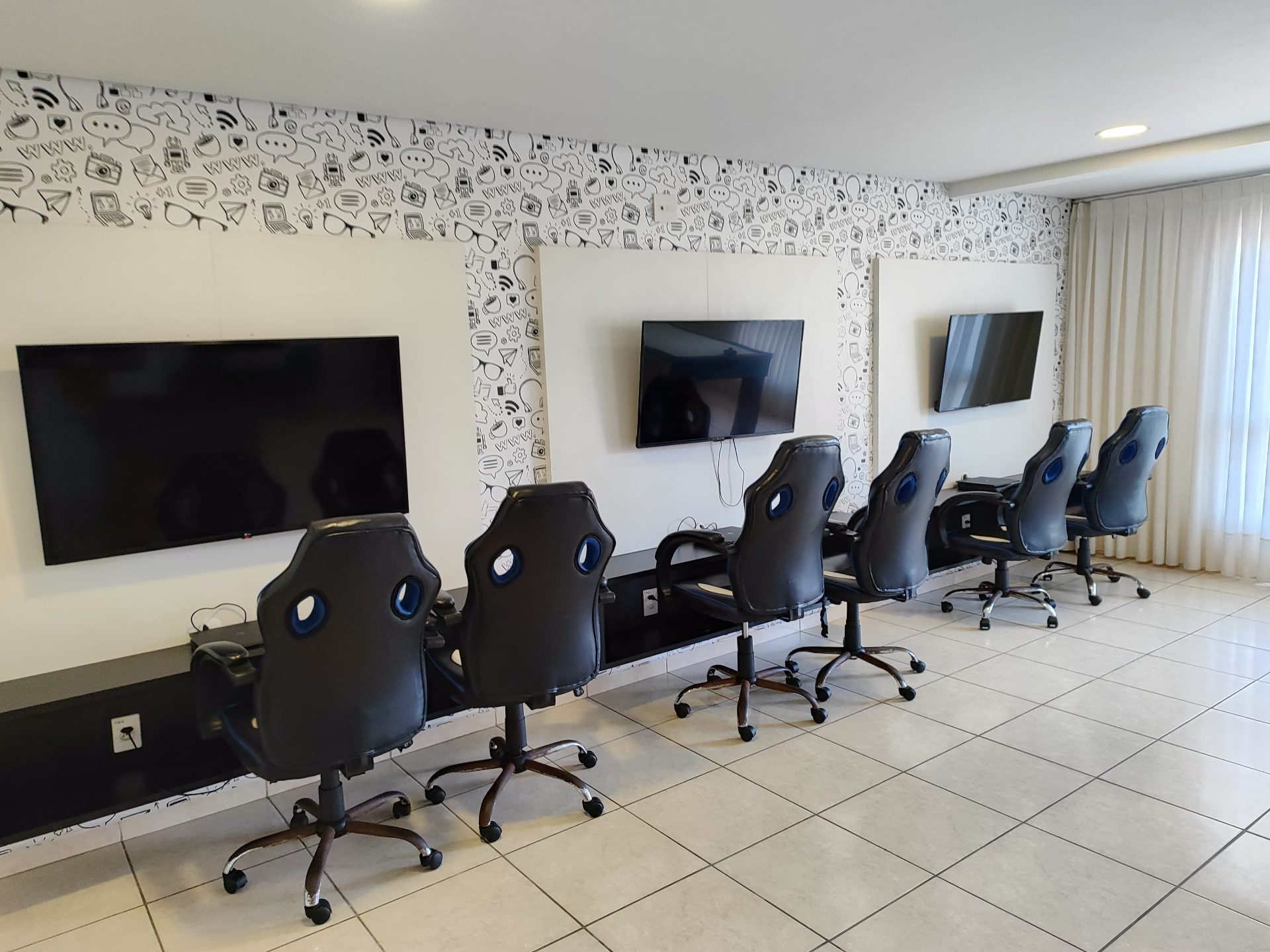 Apto decorado, vista livre para o mar, lazer completo, 2 vagas em Loteamento João Batista Julião, Guarujá — foto 53