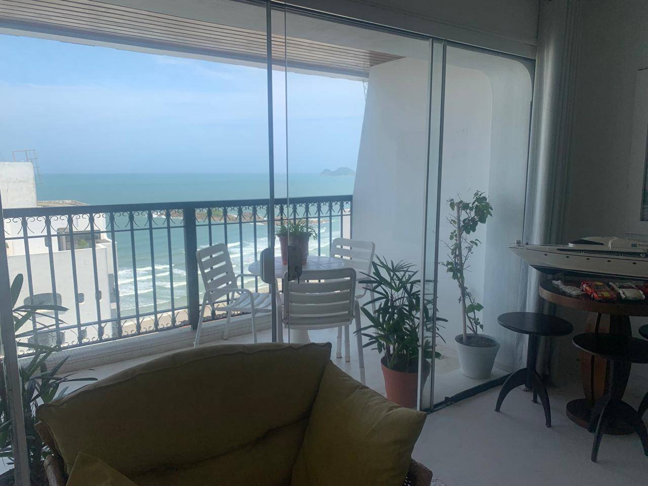 Apto 4 quartos, 50m Pitangueiras, lazer, 2 vagas em Pitangueiras, Guarujá — foto 2