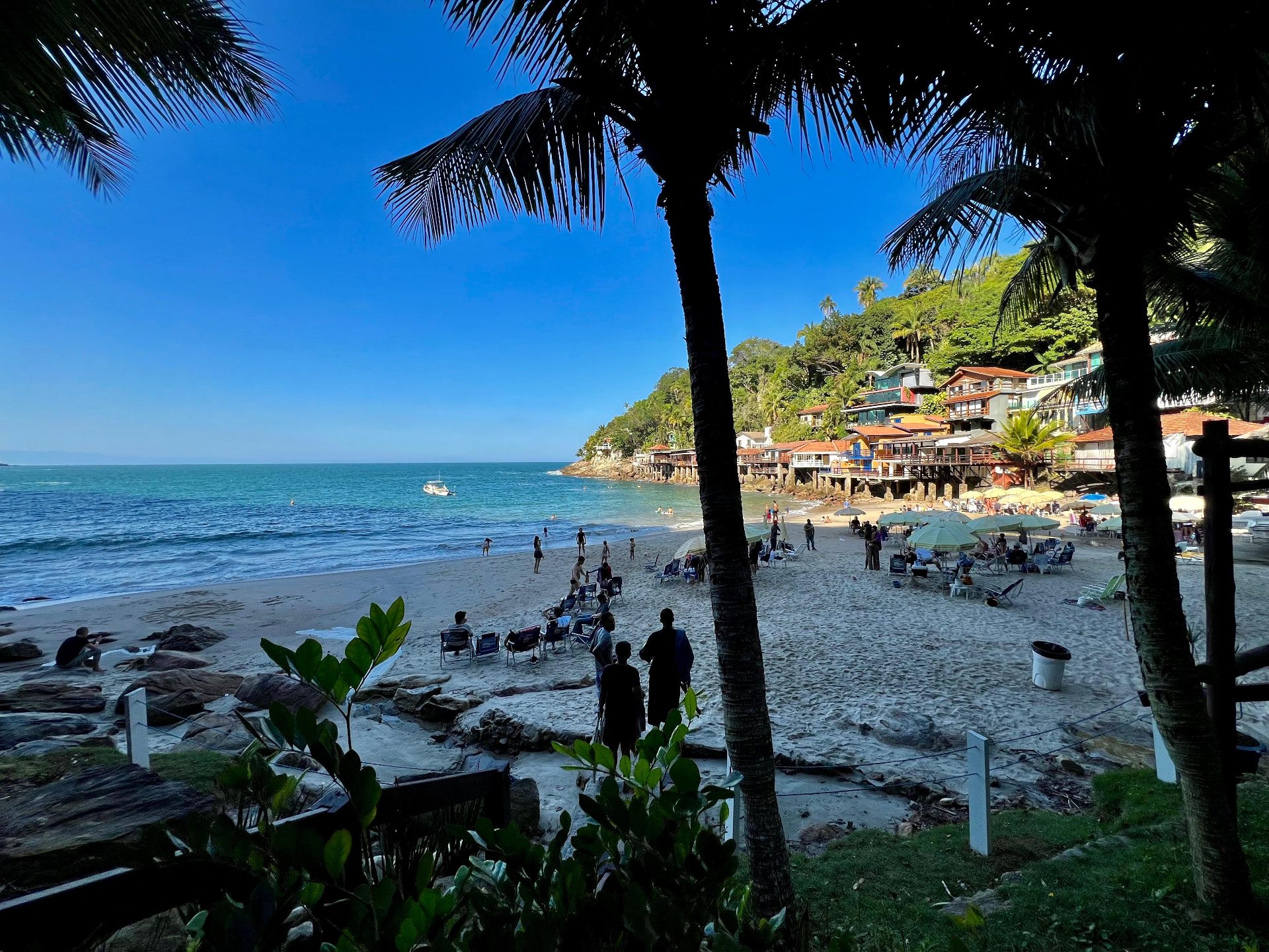 Casa com 5 quartos, Morro Sorocotuba, Guarujá em Morro Sorocotuba, Guarujá — foto 4