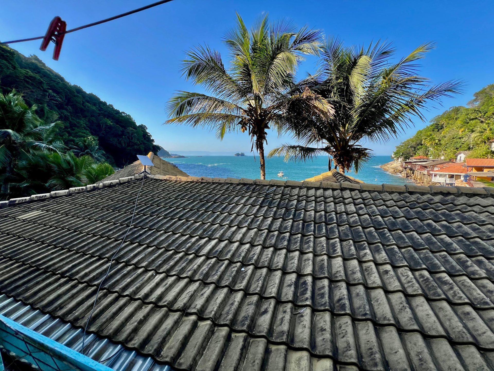 Casa com 5 quartos, Morro Sorocotuba, Guarujá em Morro Sorocotuba, Guarujá — foto 5