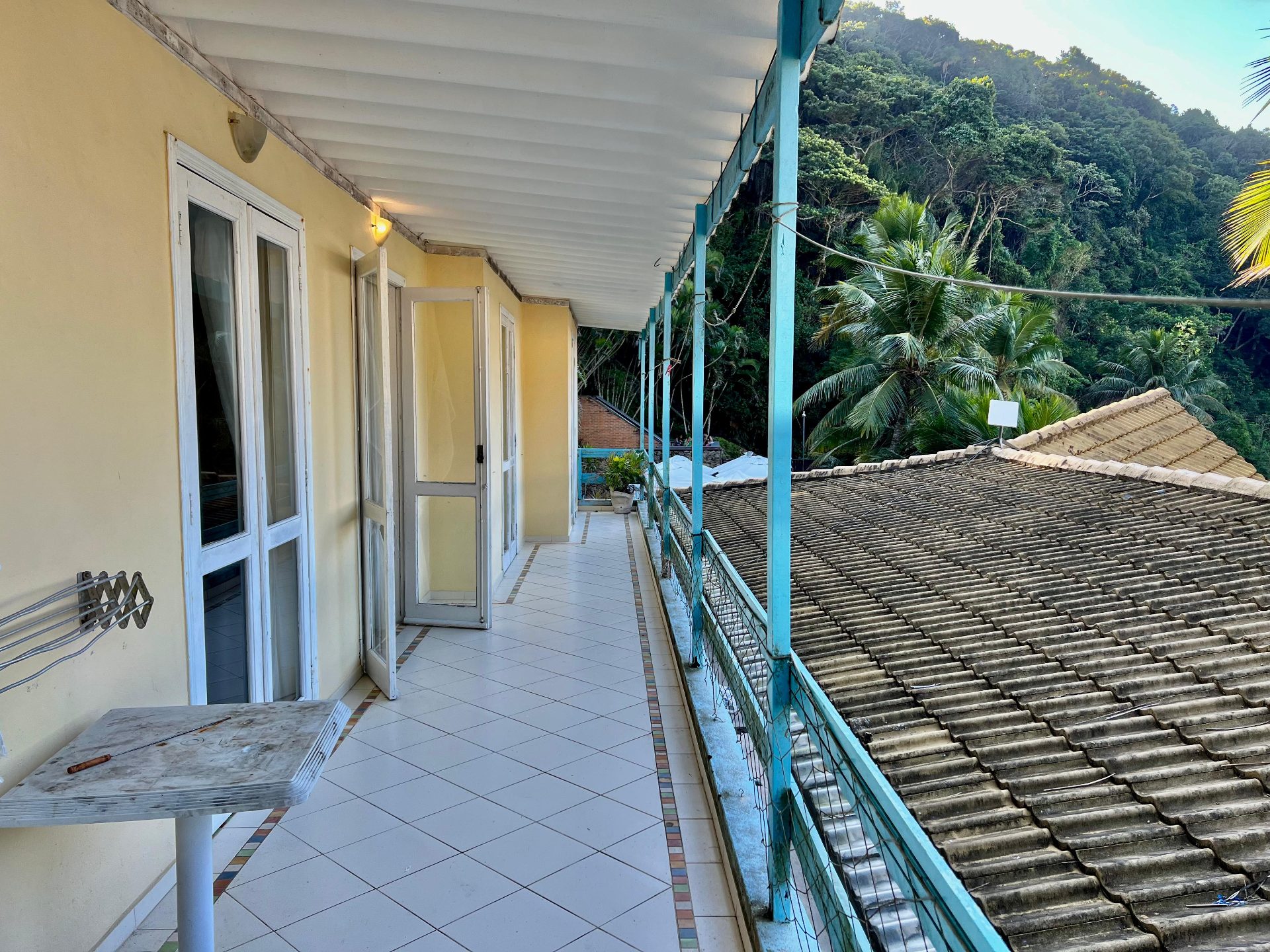 Casa com 5 quartos, Morro Sorocotuba, Guarujá em Morro Sorocotuba, Guarujá — foto 9