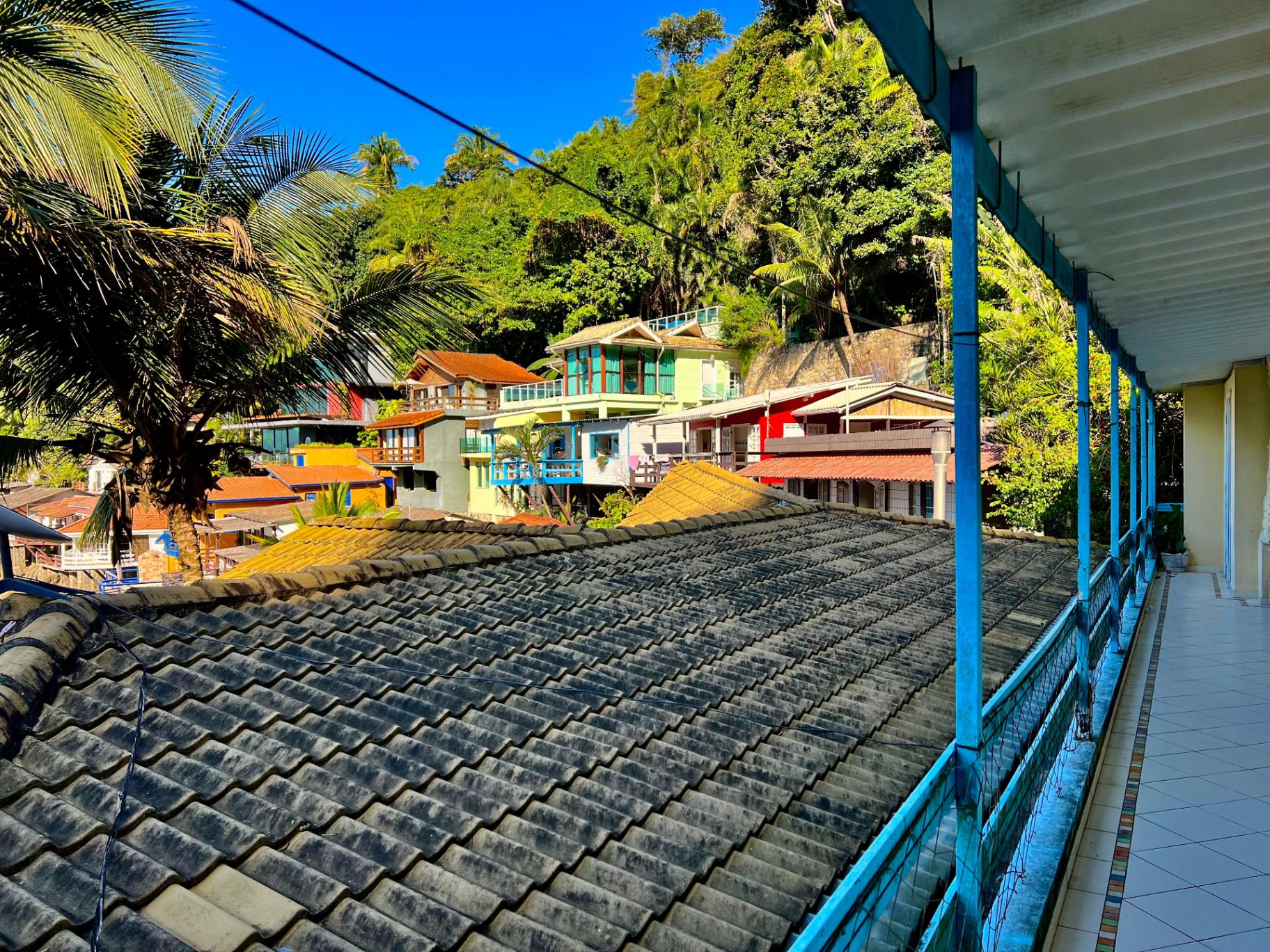 Casa com 5 quartos, Morro Sorocotuba, Guarujá em Morro Sorocotuba, Guarujá — foto 16