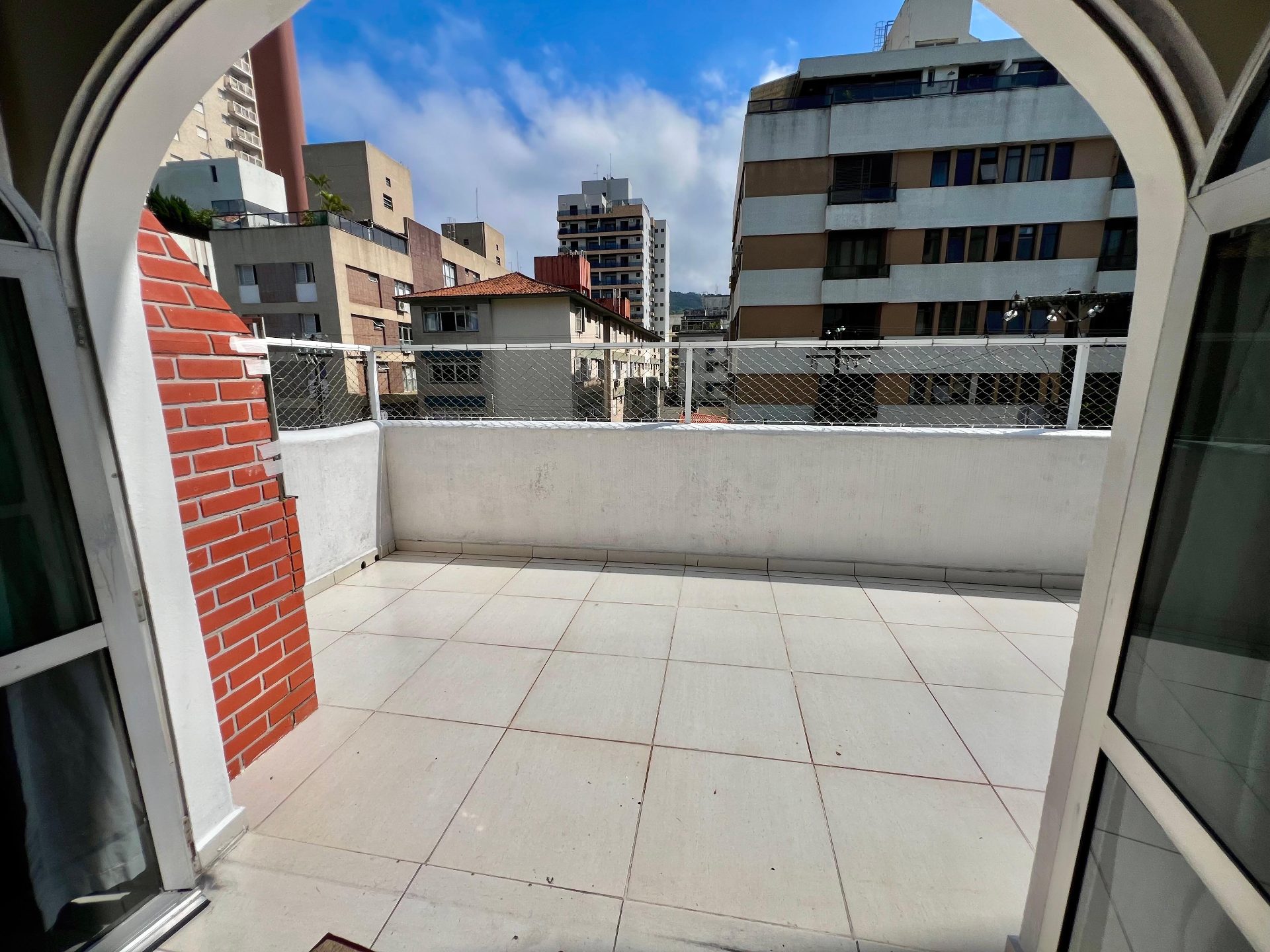 Cobertura Ampla com 4 Dormitórios, Churrasqueira e 2 Vagas a 200 Metros da Praia da Enseada em Enseada, Guarujá — foto 41