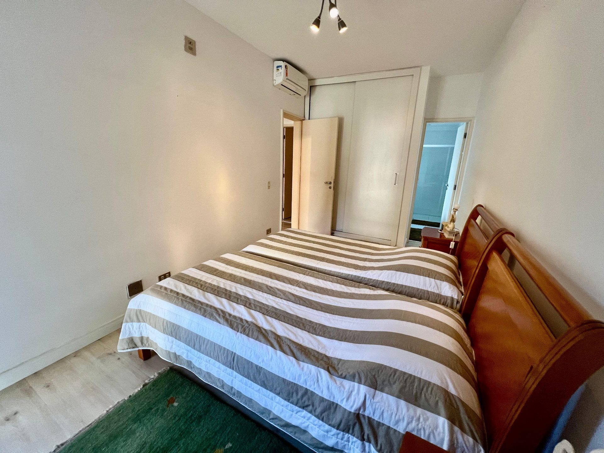 Apto Reformado 5 Dorms na Enseada a 250m da Praia em Enseada, Guarujá — foto 15