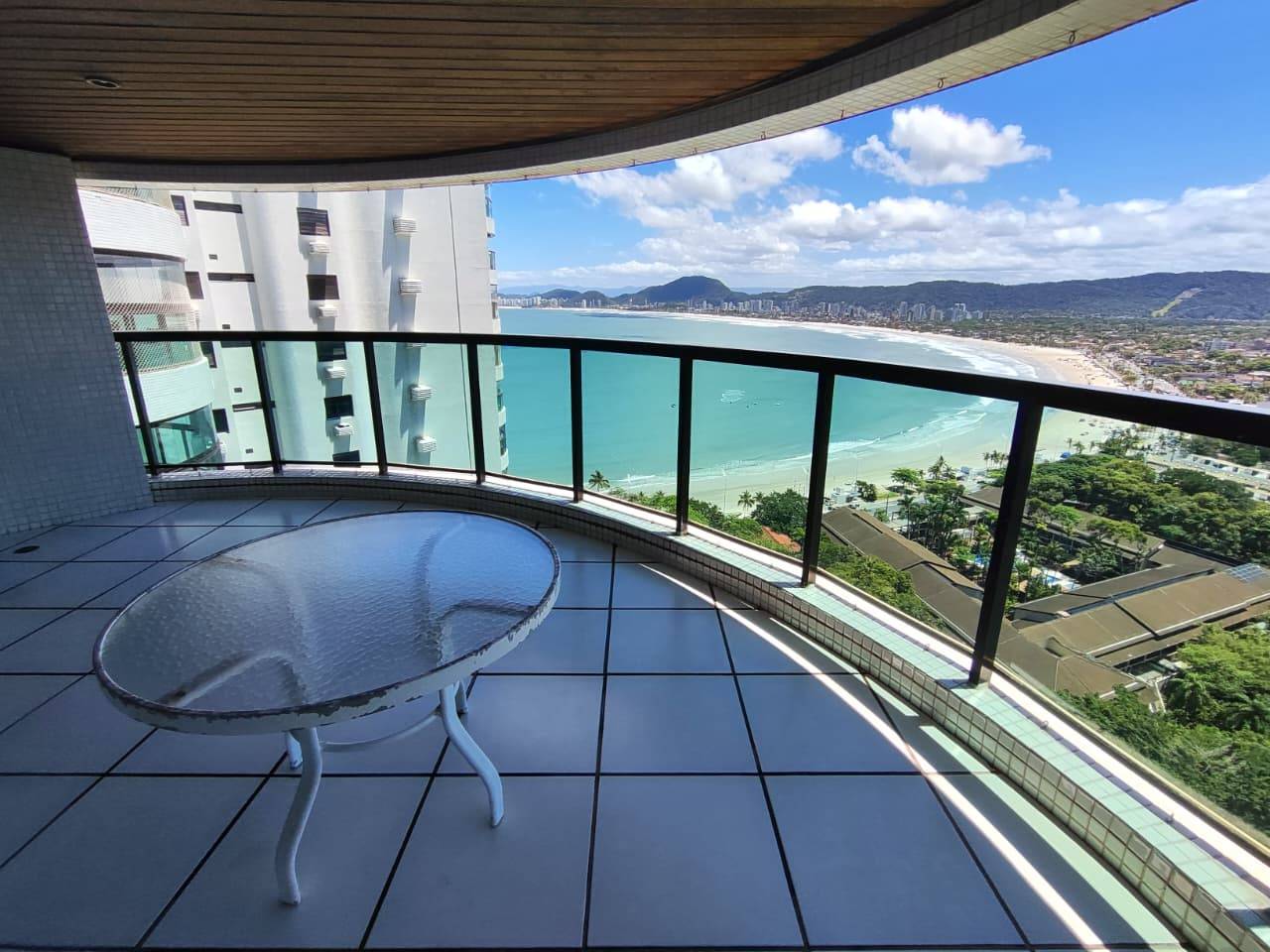 Apartamento Frente ao Mar na Região das Tortugas – 4 Suítes, 224m² e Lazer de Clube no Guarujá em Mar e Céu, Guarujá — foto 4
