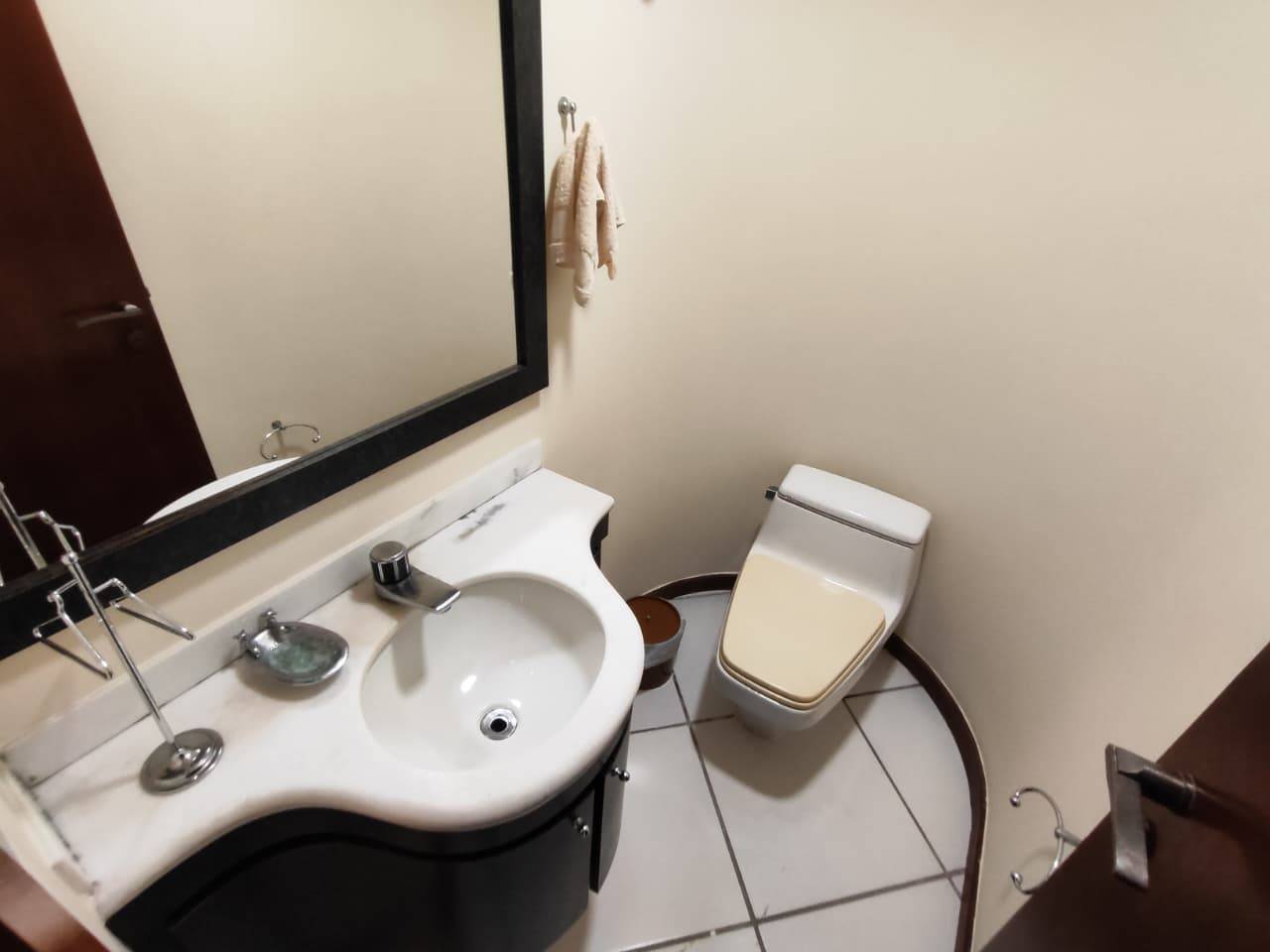 Apartamento Frente ao Mar na Região das Tortugas – 4 Suítes, 224m² e Lazer de Clube no Guarujá em Mar e Céu, Guarujá — foto 9