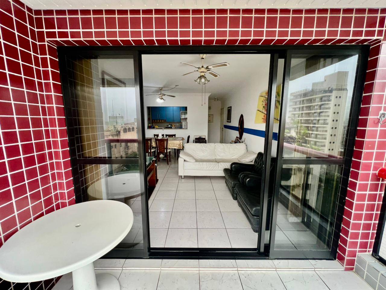Apartamento para locação anual na Enseada – Região do Aquário, a 300 metros da praia em Enseada, Guarujá — foto 2