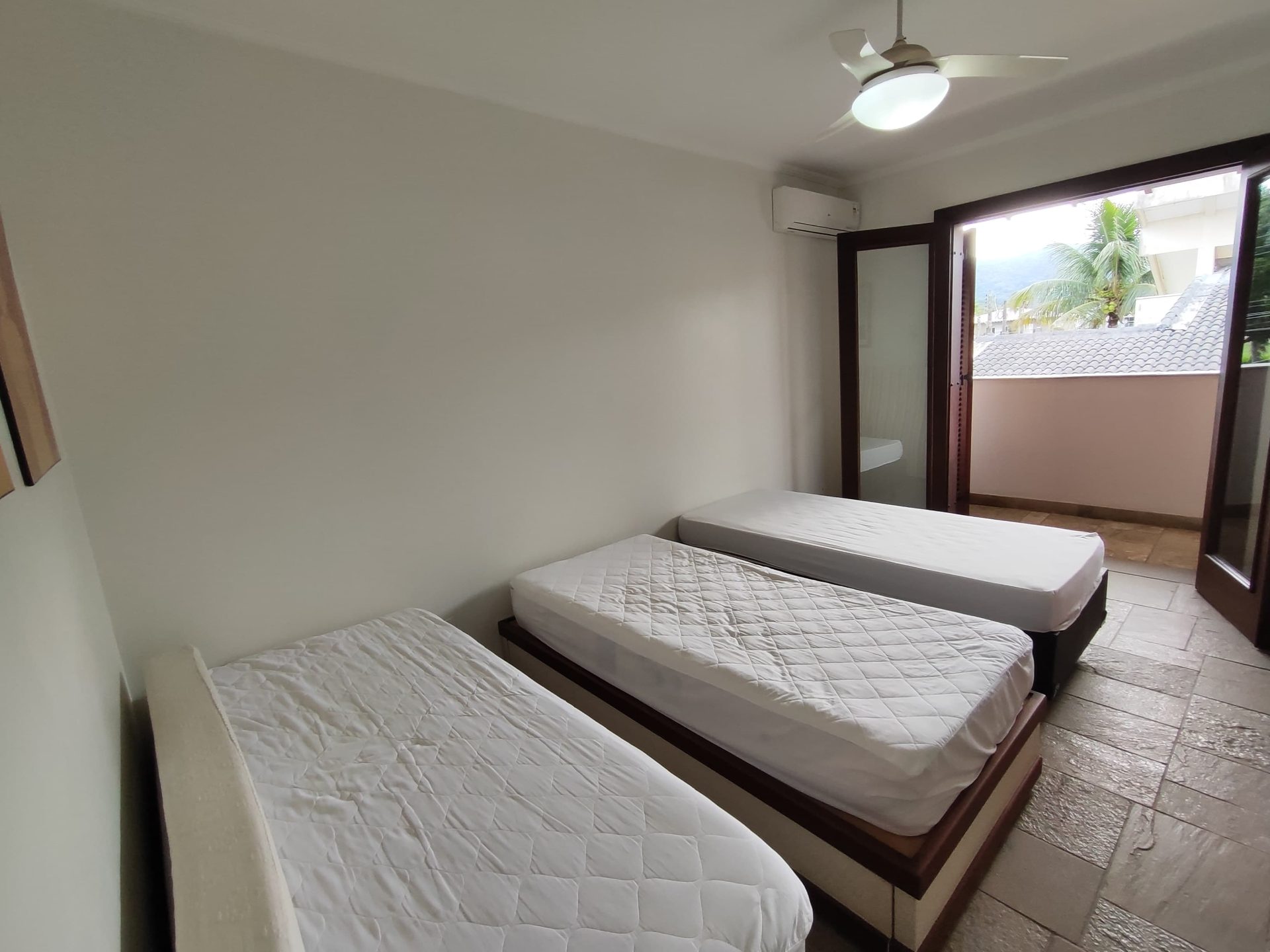 Casa de Condomínio com 4 quartos, Jardim Acapulco, Guarujá em Jardim Acapulco, Guarujá — foto 41