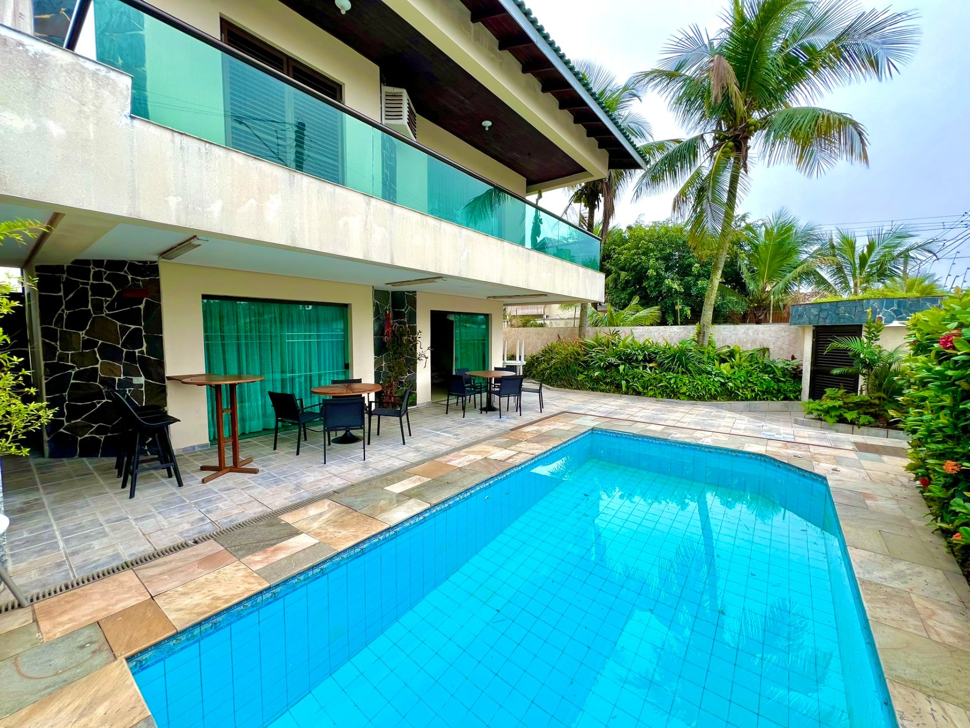 Casa com 5 quartos, 100m da praia da Enseada em Enseada, Guarujá — foto 2