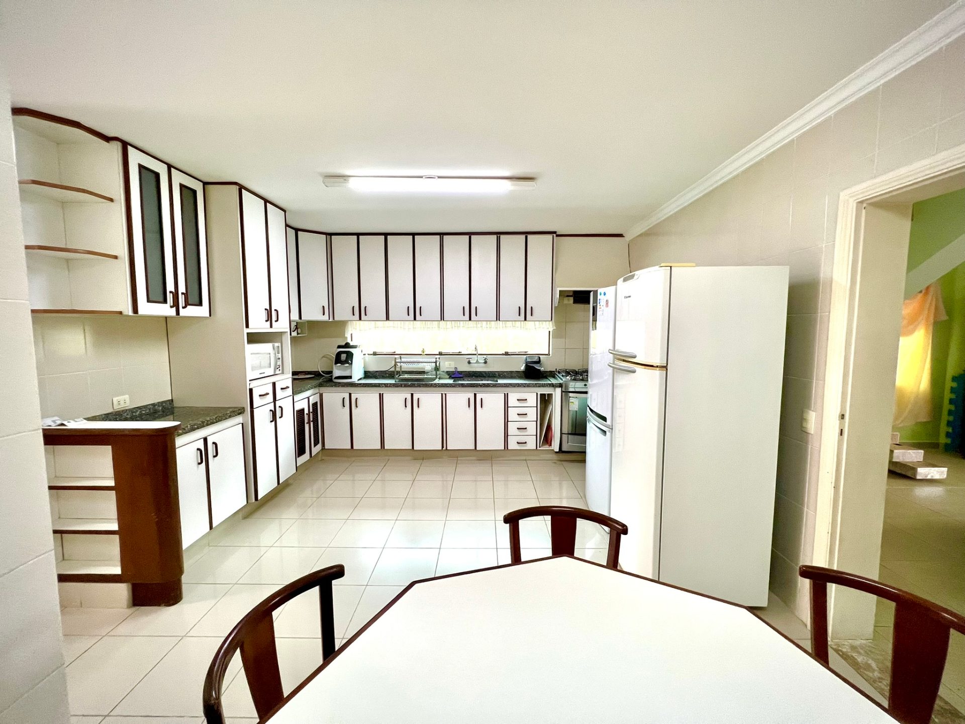 Casa com 5 quartos, 100m da praia da Enseada em Enseada, Guarujá — foto 10