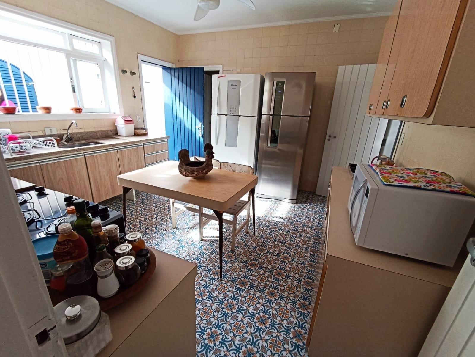 Casa charmosa, frente praia Enseada, 6 dorms., 5 vagas. em Enseada, Guarujá — foto 10