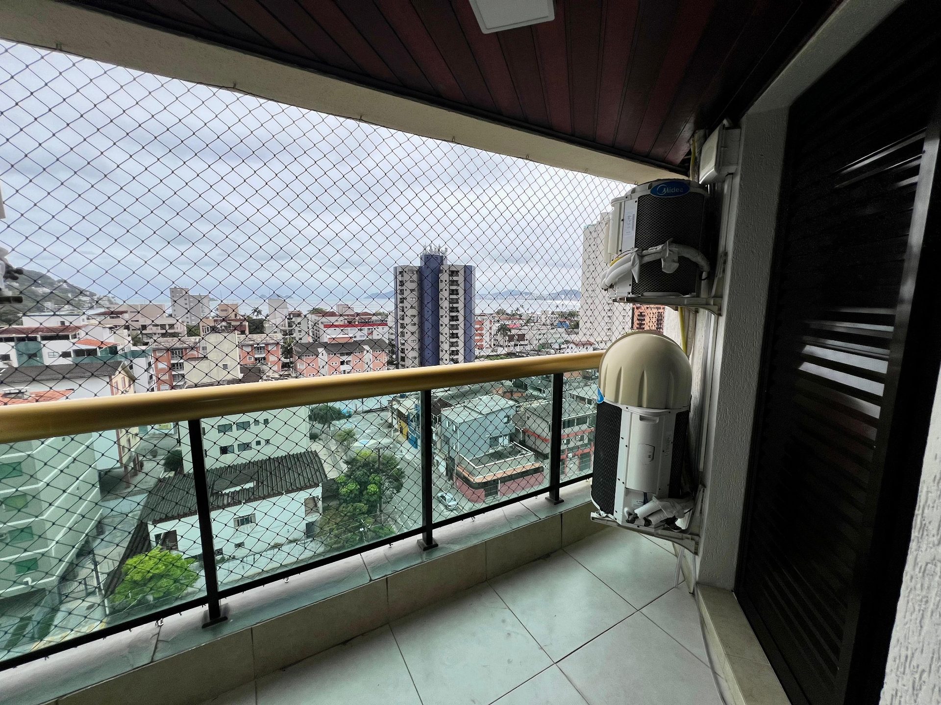 Apartamento Mobiliado em Andar Alto com Vista para o Mar, 3 Dormitórios e 1 Vaga na Praia da Enseada em Loteamento João Batista Julião, Guarujá — foto 13