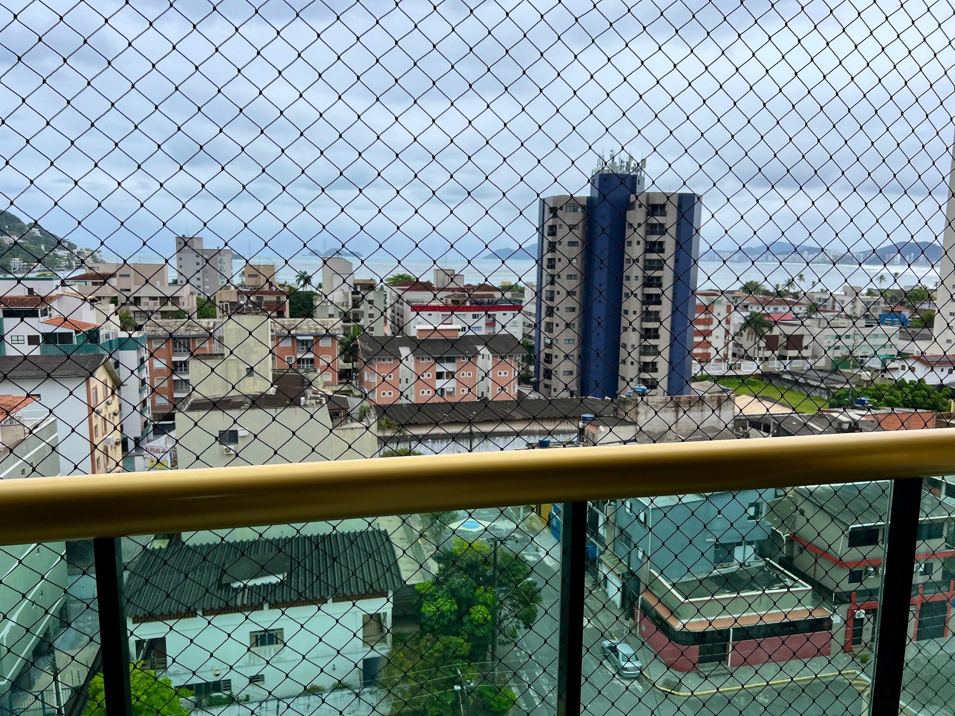 Apartamento Mobiliado em Andar Alto com Vista para o Mar, 3 Dormitórios e 1 Vaga na Praia da Enseada em Loteamento João Batista Julião, Guarujá — foto 14