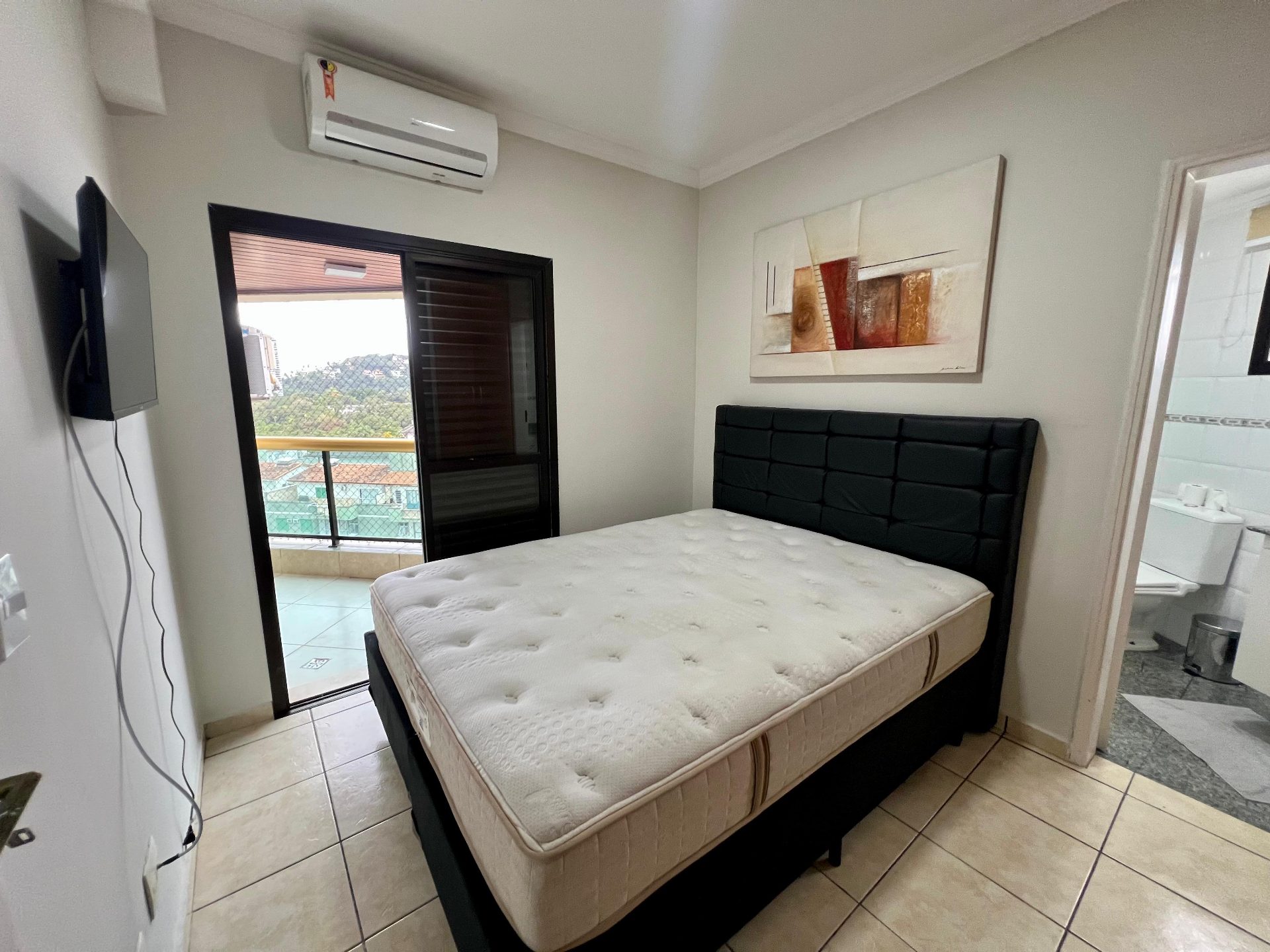 Apartamento Mobiliado em Andar Alto com Vista para o Mar, 3 Dormitórios e 1 Vaga na Praia da Enseada em Loteamento João Batista Julião, Guarujá — foto 16