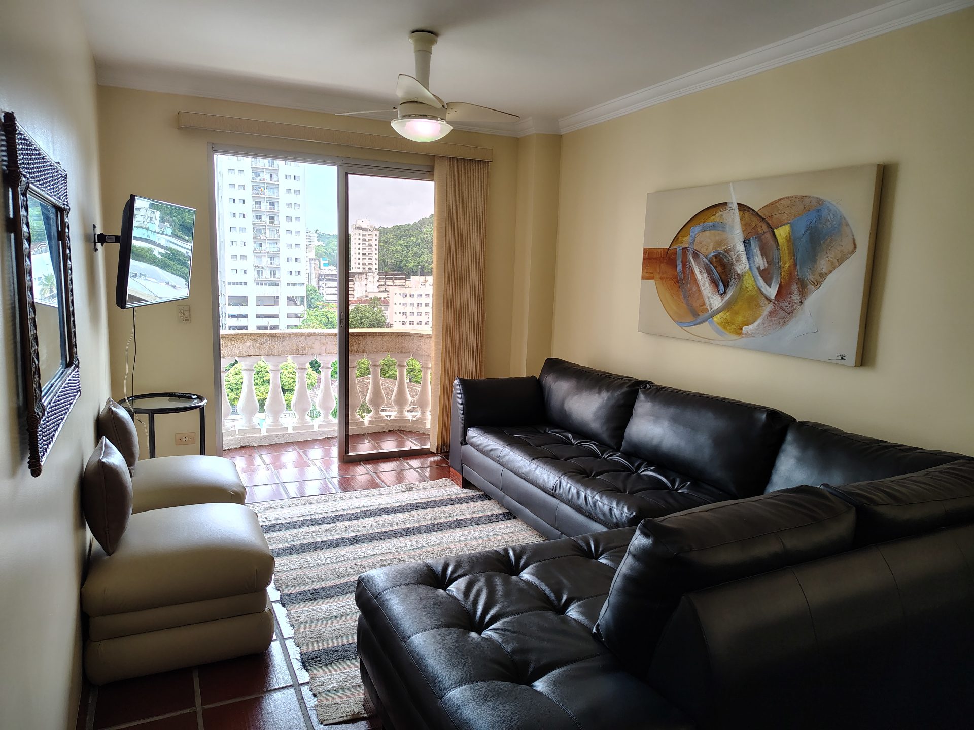 Apto 4 dorms., 1 vaga, andar alto, sacada, Pitangueiras em Pitangueiras, Guarujá — foto 4