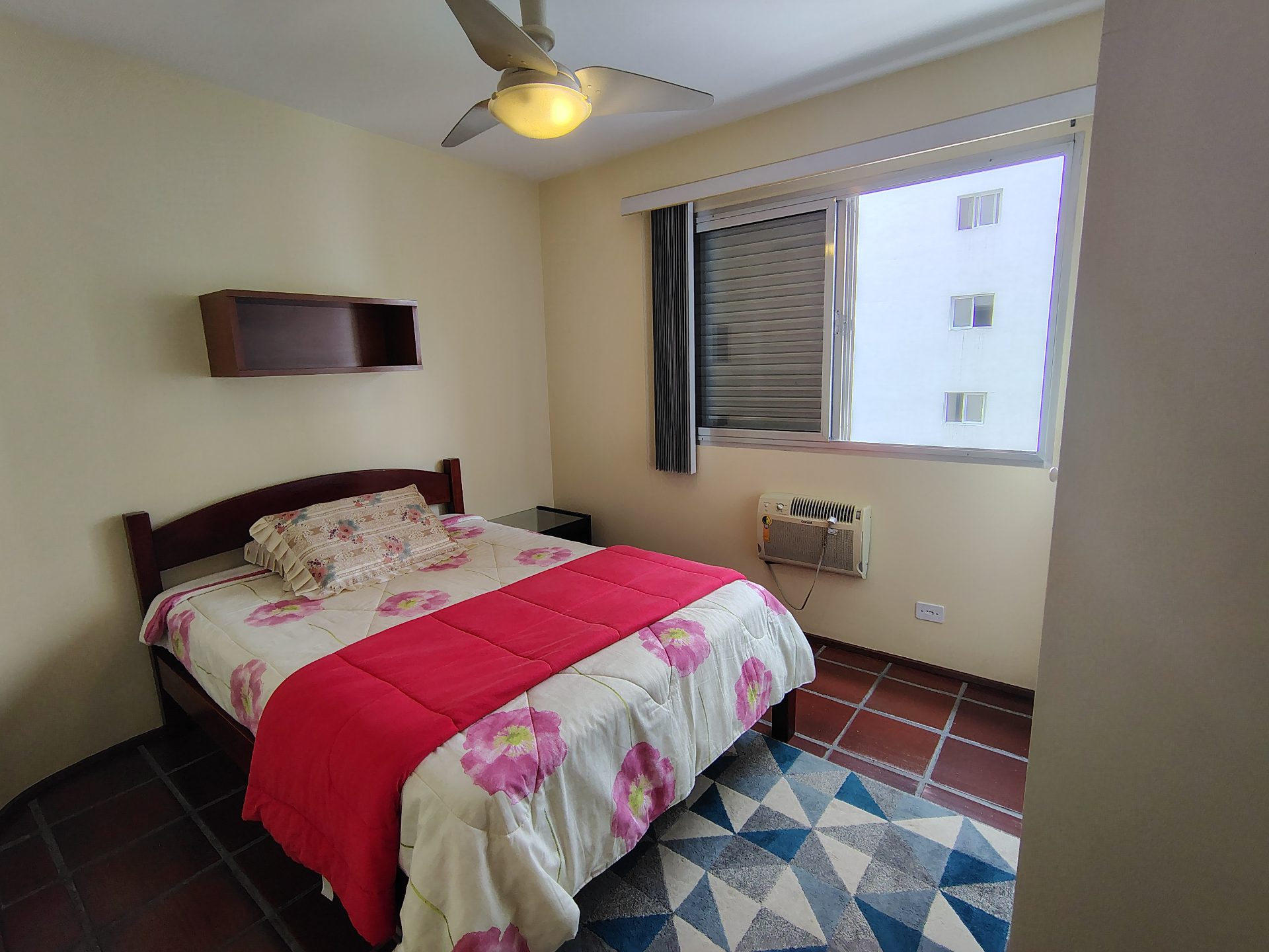 Apto 4 dorms., 1 vaga, andar alto, sacada, Pitangueiras em Pitangueiras, Guarujá — foto 10
