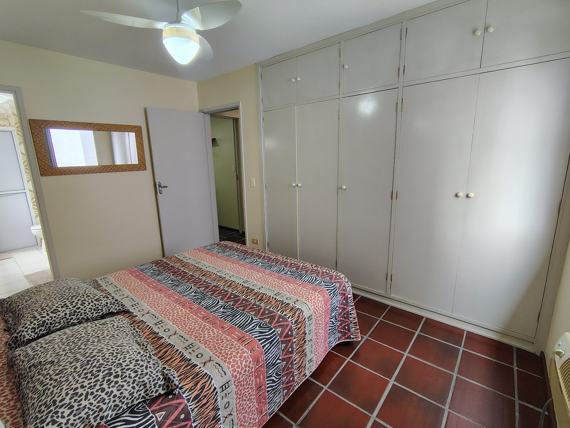 Apto 4 dorms., 1 vaga, andar alto, sacada, Pitangueiras em Pitangueiras, Guarujá — foto 16