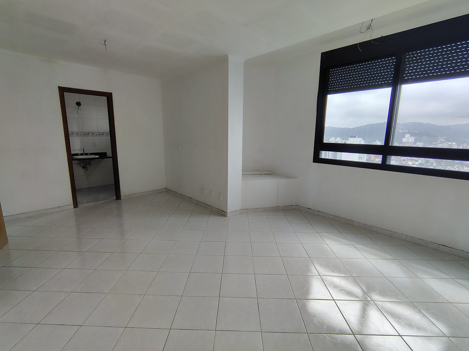 Apto de luxo com 4 quartos, frente praia Pitangueiras em Sítio Paecara (Vicente de Carvalho), Guarujá — foto 13