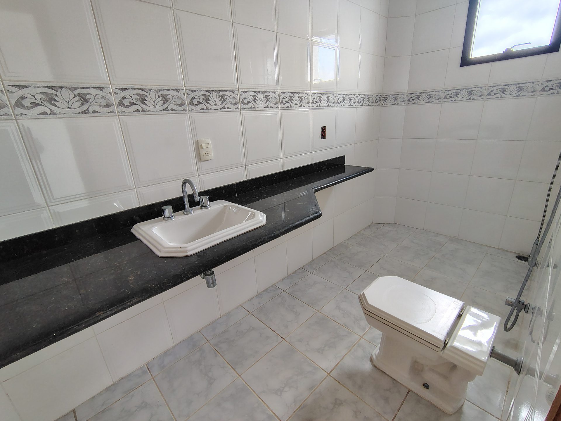 Apto de luxo com 4 quartos, frente praia Pitangueiras em Sítio Paecara (Vicente de Carvalho), Guarujá — foto 22