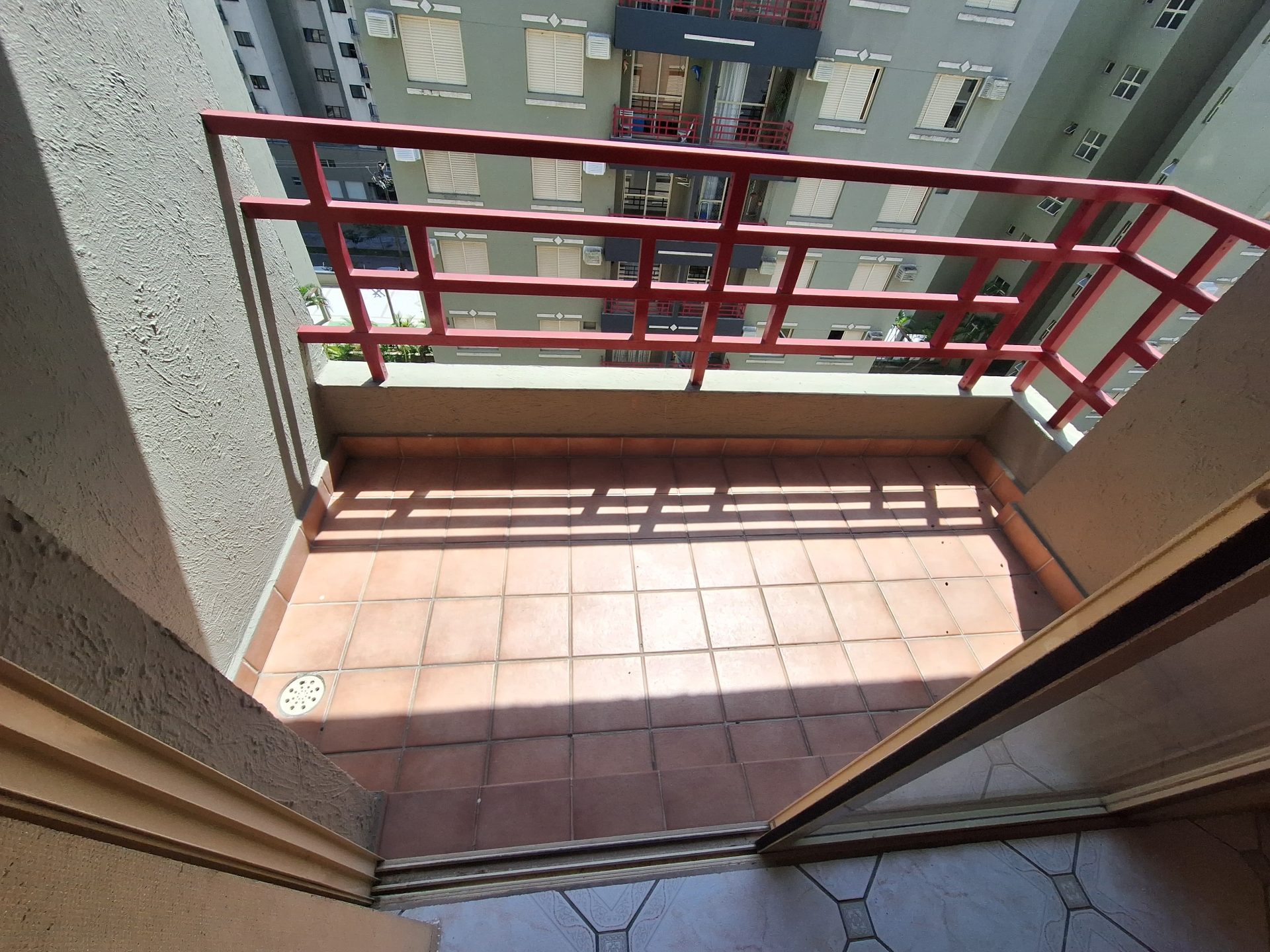Apto 2 dorms., lazer, sacada, 1 vaga, Enseada em Enseada, Guarujá — foto 3