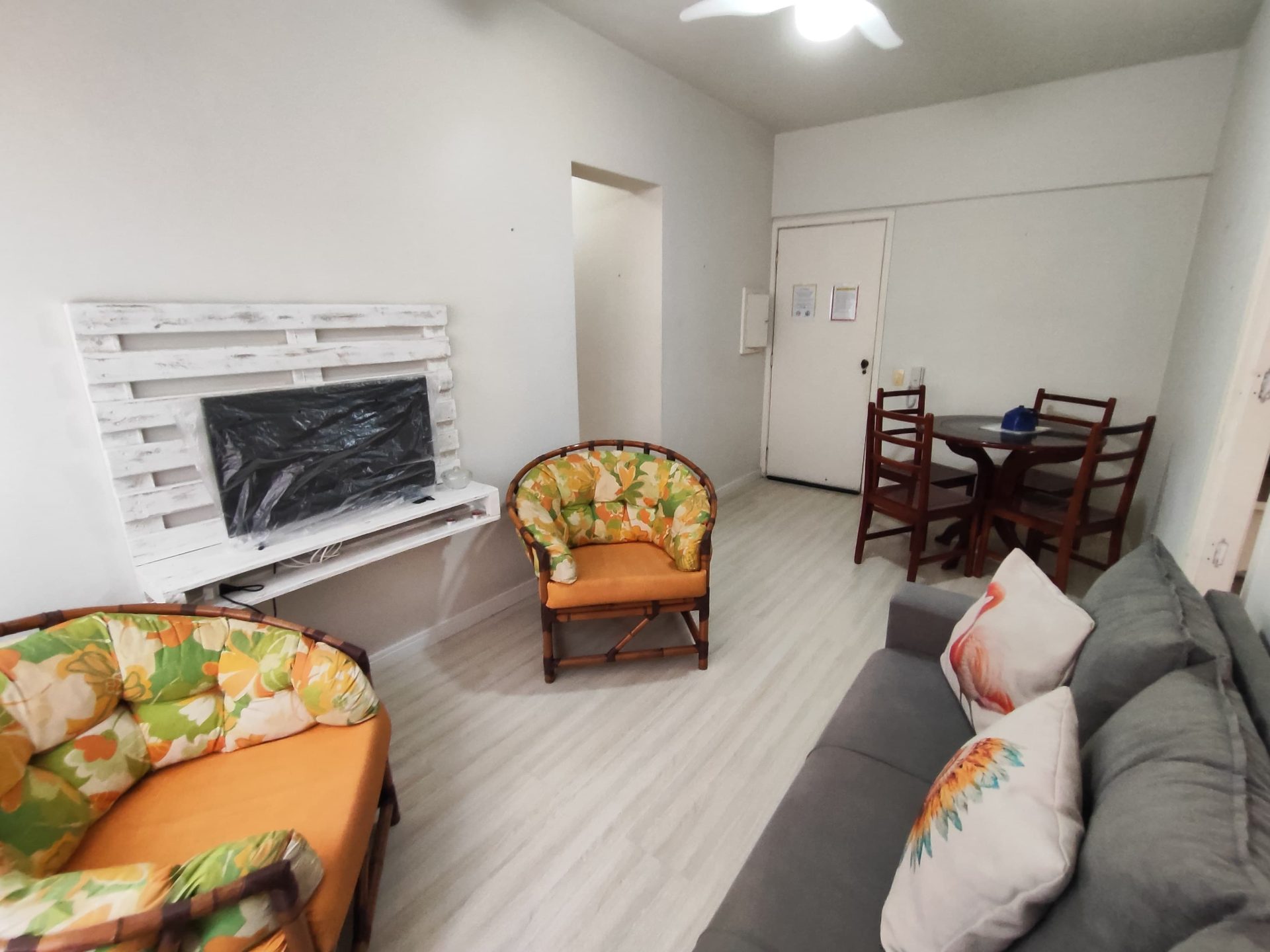 Apartamento com 1 quarto, Enseada, Guarujá  em Enseada, Guarujá — foto 2