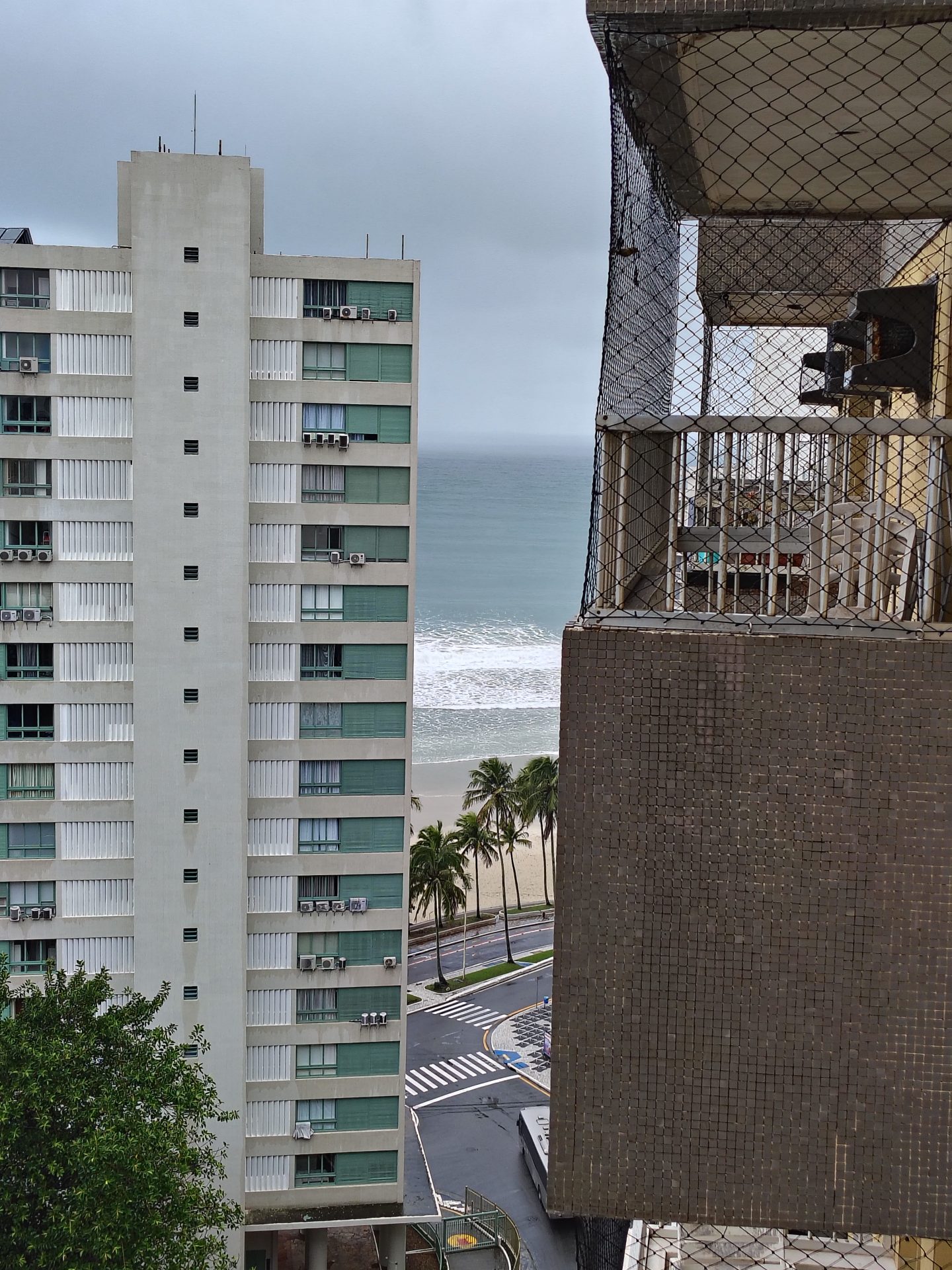 Apto com 2 quartos, Pitangueiras, Guarujá em Pitangueiras, Guarujá — foto 4