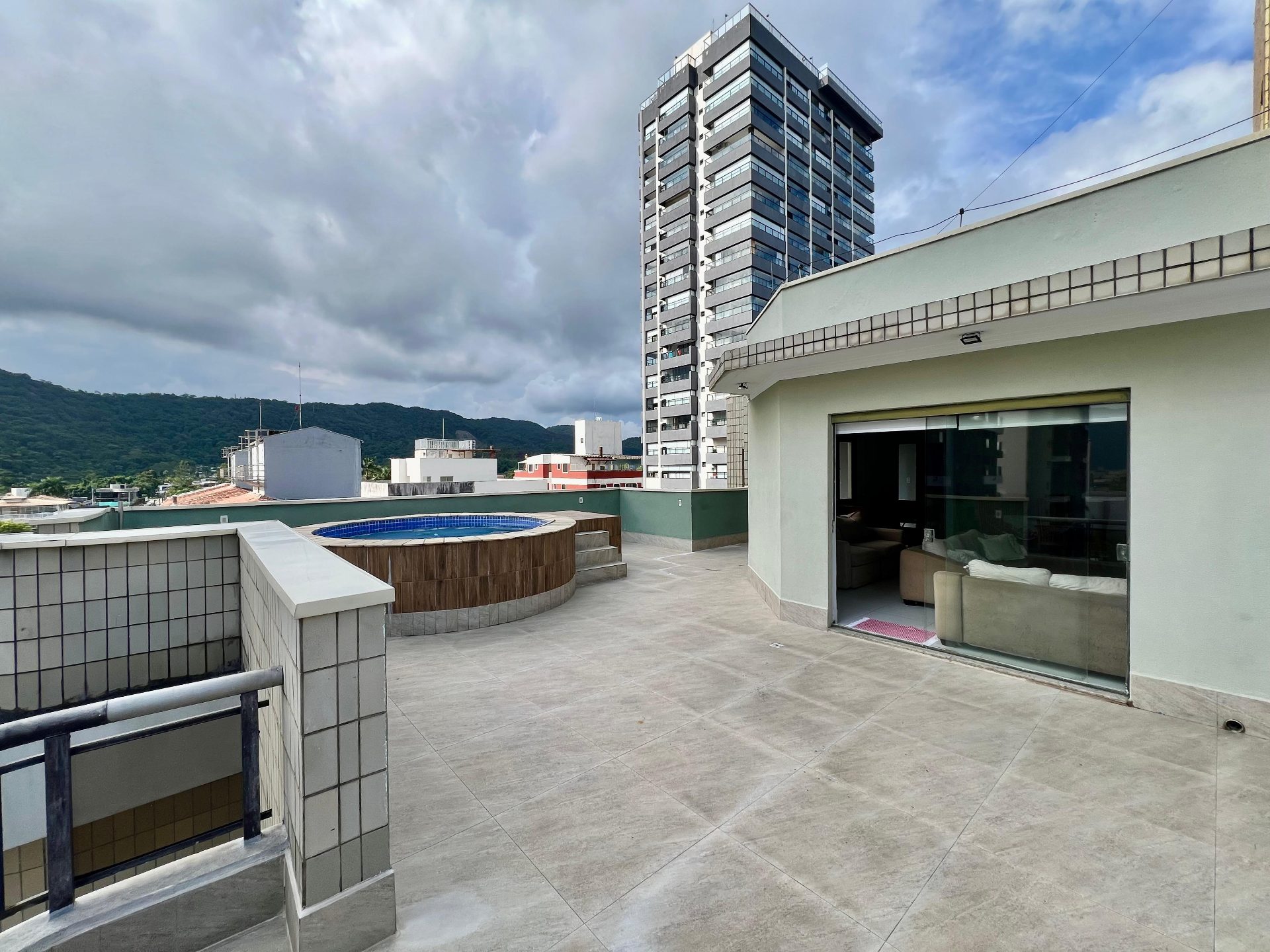 Cobertura 3 quartos, 650m praia, 2 vagas, Enseada - permuta em Enseada, Guarujá — foto 23