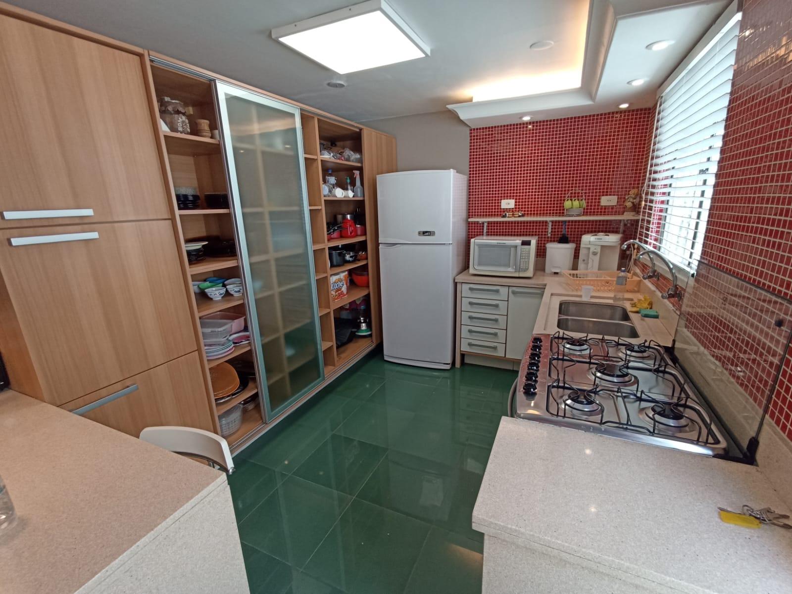 Casa 150m praia Enseada, 3 dorms., 4 vagas, piscina em Jardim Virgínia, Guarujá — foto 10