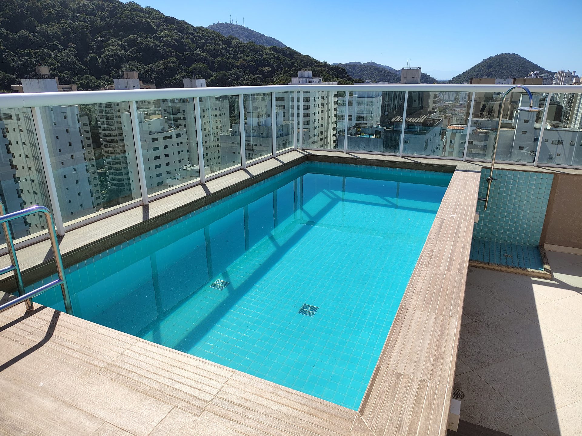 Cobertura com 3 quartos, Praia de Pitangueiras, Guarujá em Pitangueiras, Guarujá — foto 3