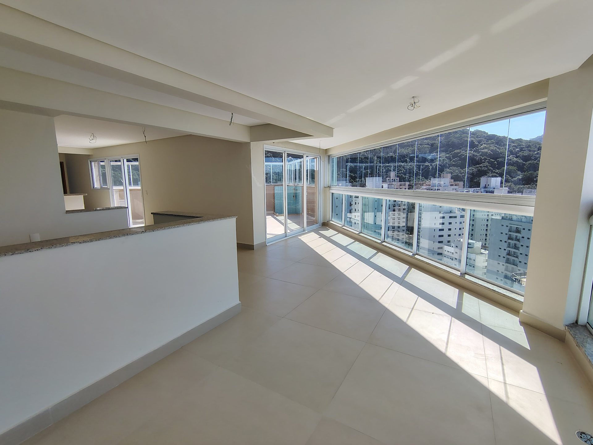 Cobertura com 3 quartos, Praia de Pitangueiras, Guarujá em Pitangueiras, Guarujá — foto 9
