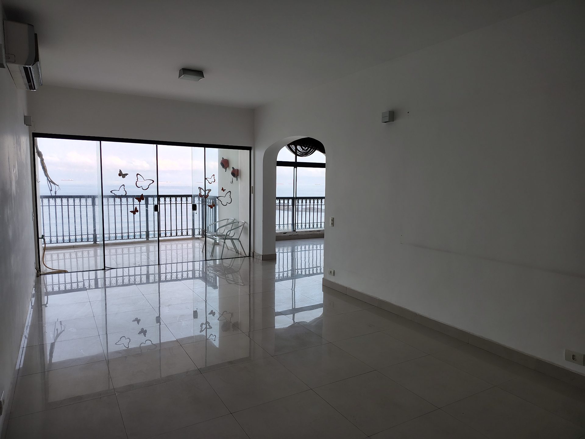 Apto reformado, 4 quartos, frente praia Pitangueiras em Pitangueiras, Guarujá — foto 2