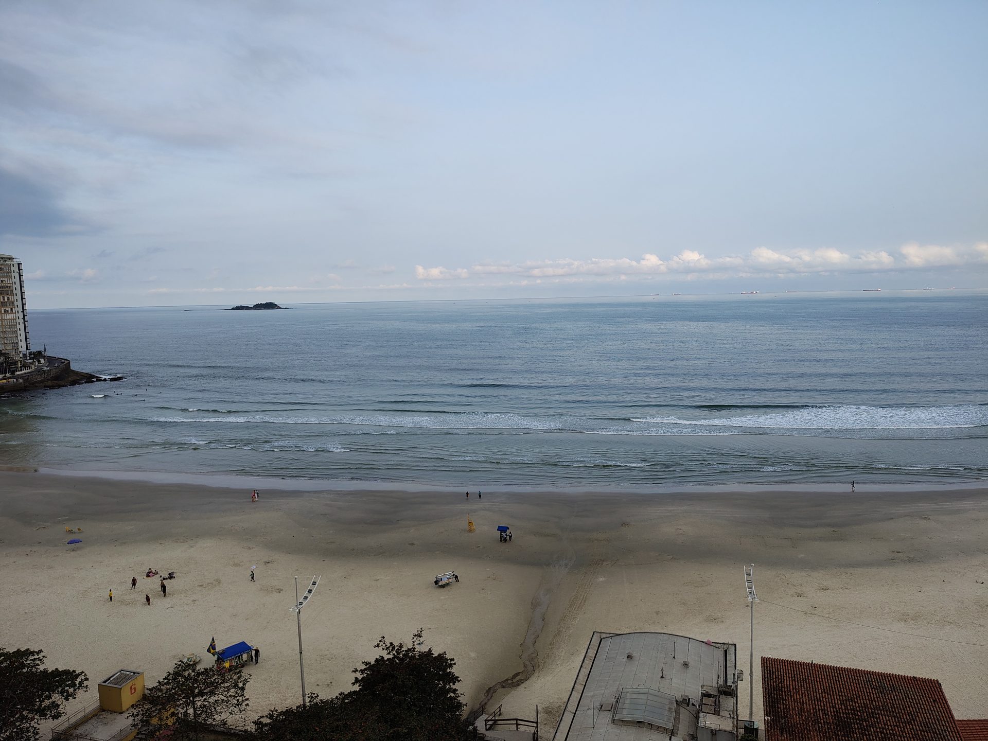 Apto reformado, 4 quartos, frente praia Pitangueiras em Pitangueiras, Guarujá — foto 5