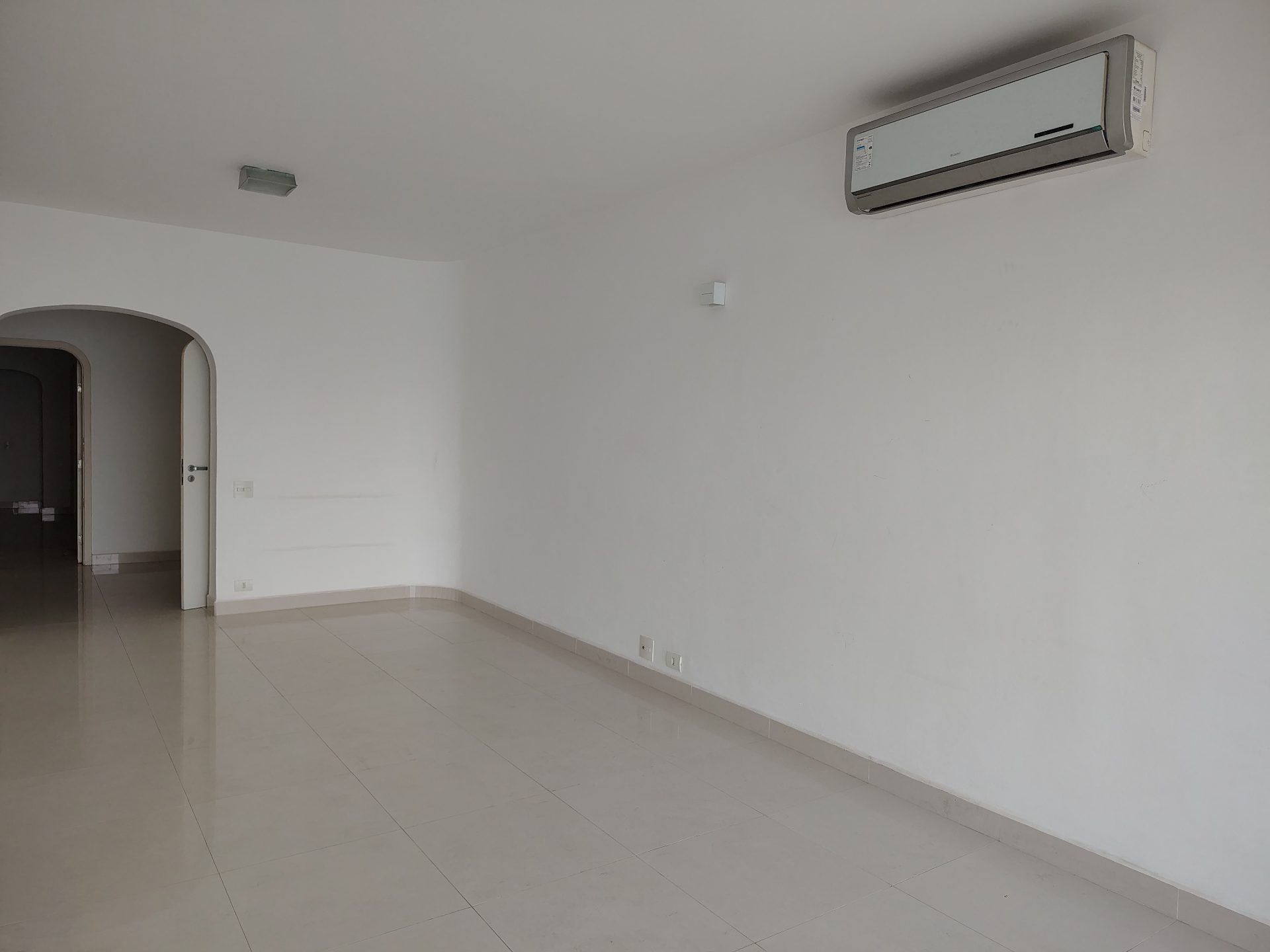 Apto reformado, 4 quartos, frente praia Pitangueiras em Pitangueiras, Guarujá — foto 7