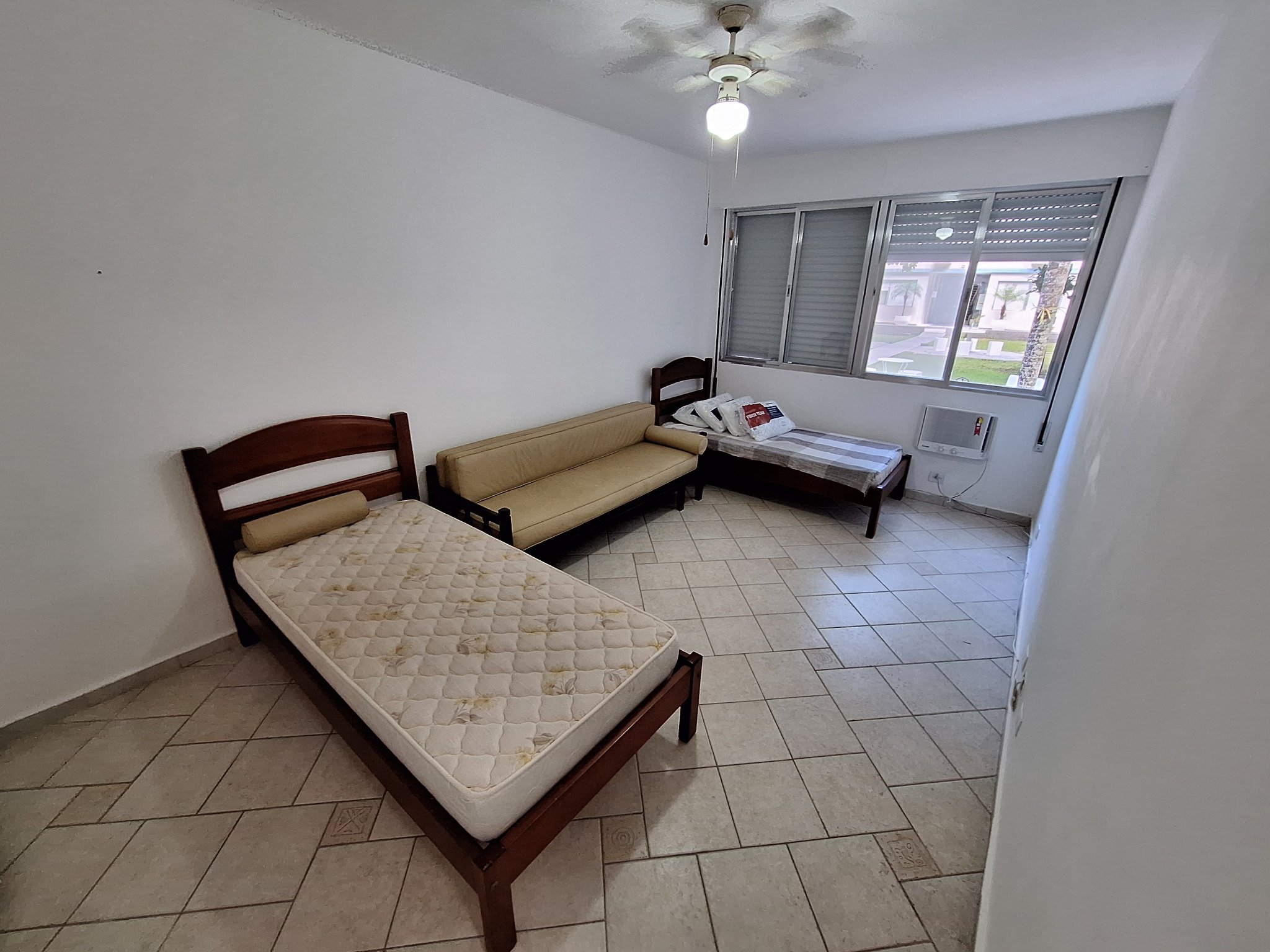 Apartamento localizado na Enseada, na região do Aquário, 200mts da praia. em Enseada, Guarujá — foto 6