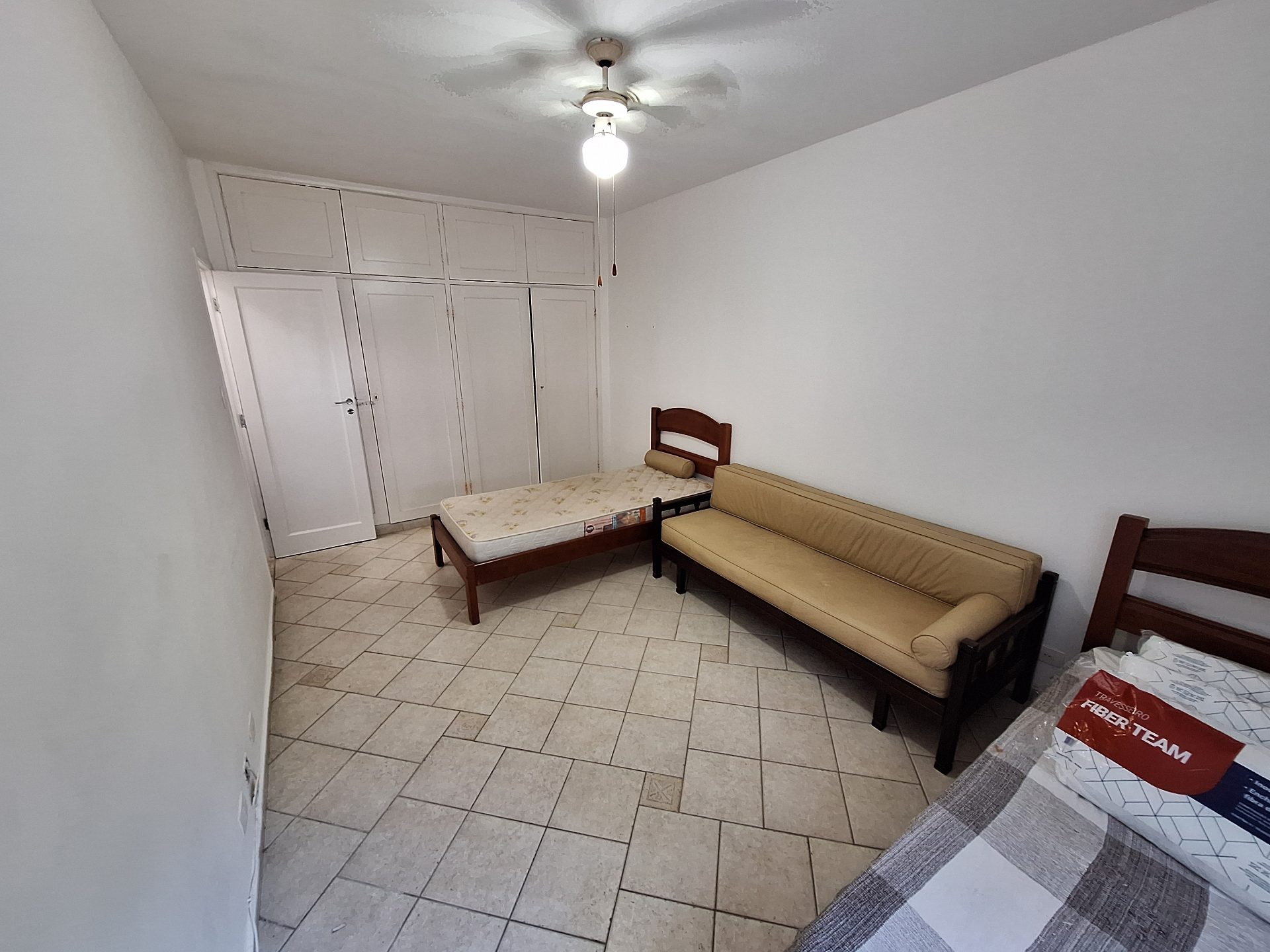 Apartamento localizado na Enseada, na região do Aquário, 200mts da praia. em Enseada, Guarujá — foto 5