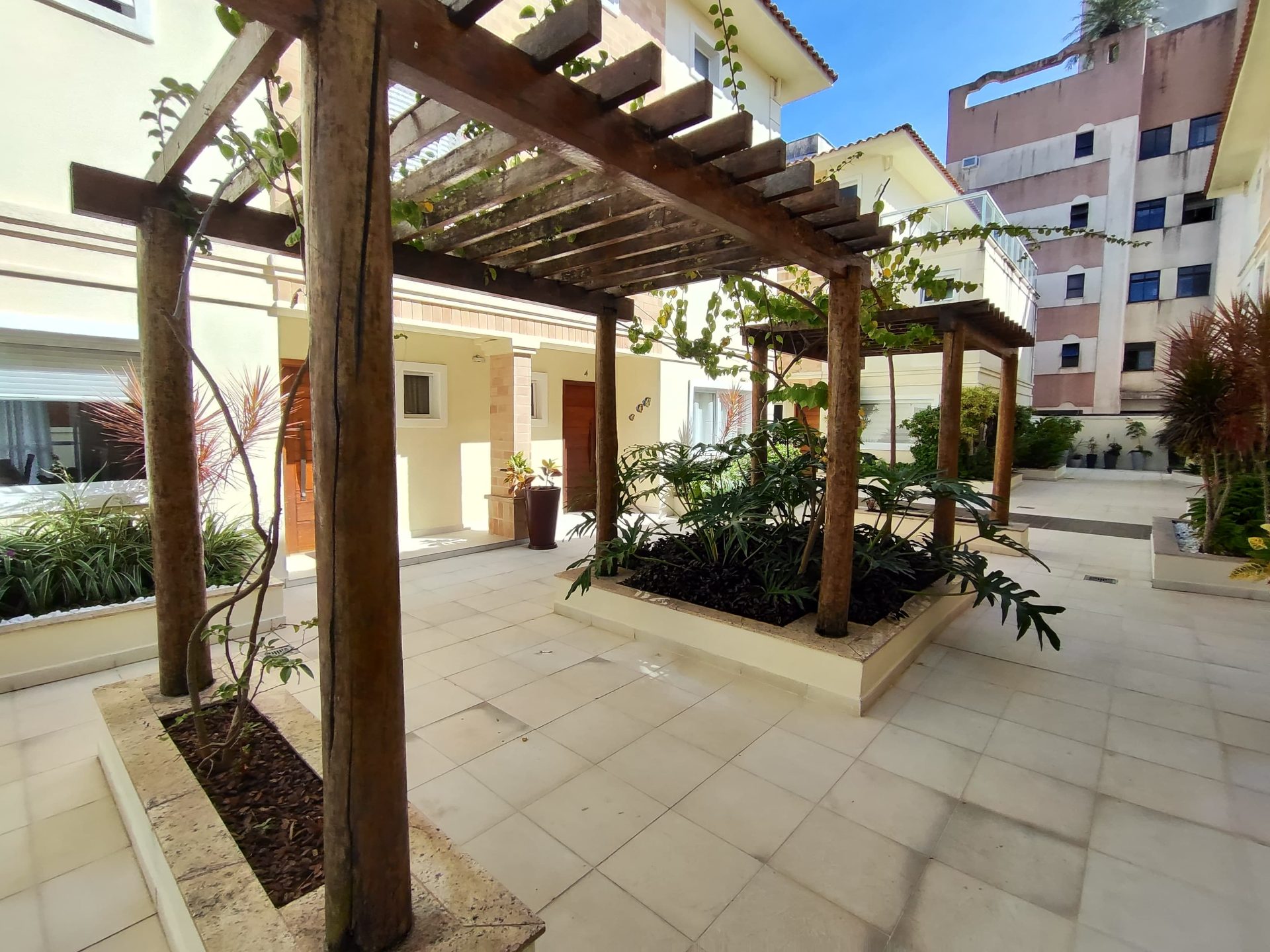 Casa 100m da praia Enseada, 5 quartos, 3 vagas, lazer em Enseada, Guarujá — foto 4