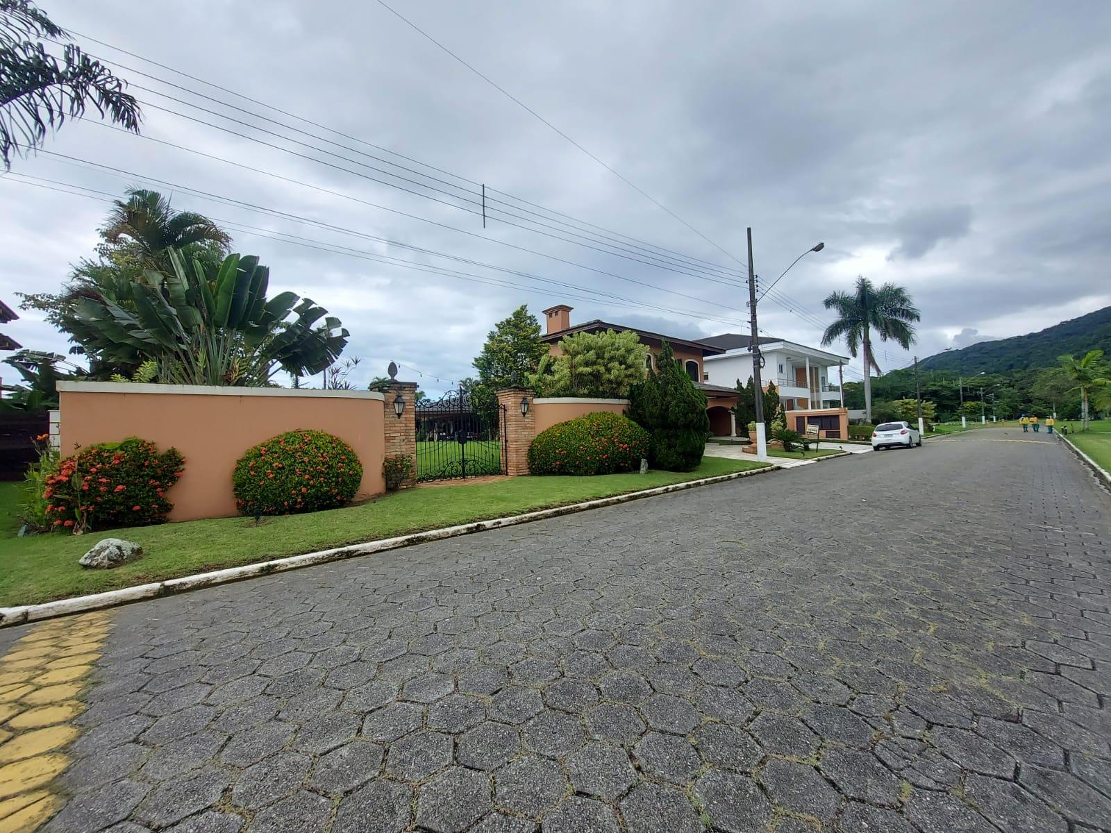 Casa de Condomínio com 6 quartos, Jardim Acapulco, Guarujá  em Jardim Acapulco, Guarujá — foto 3