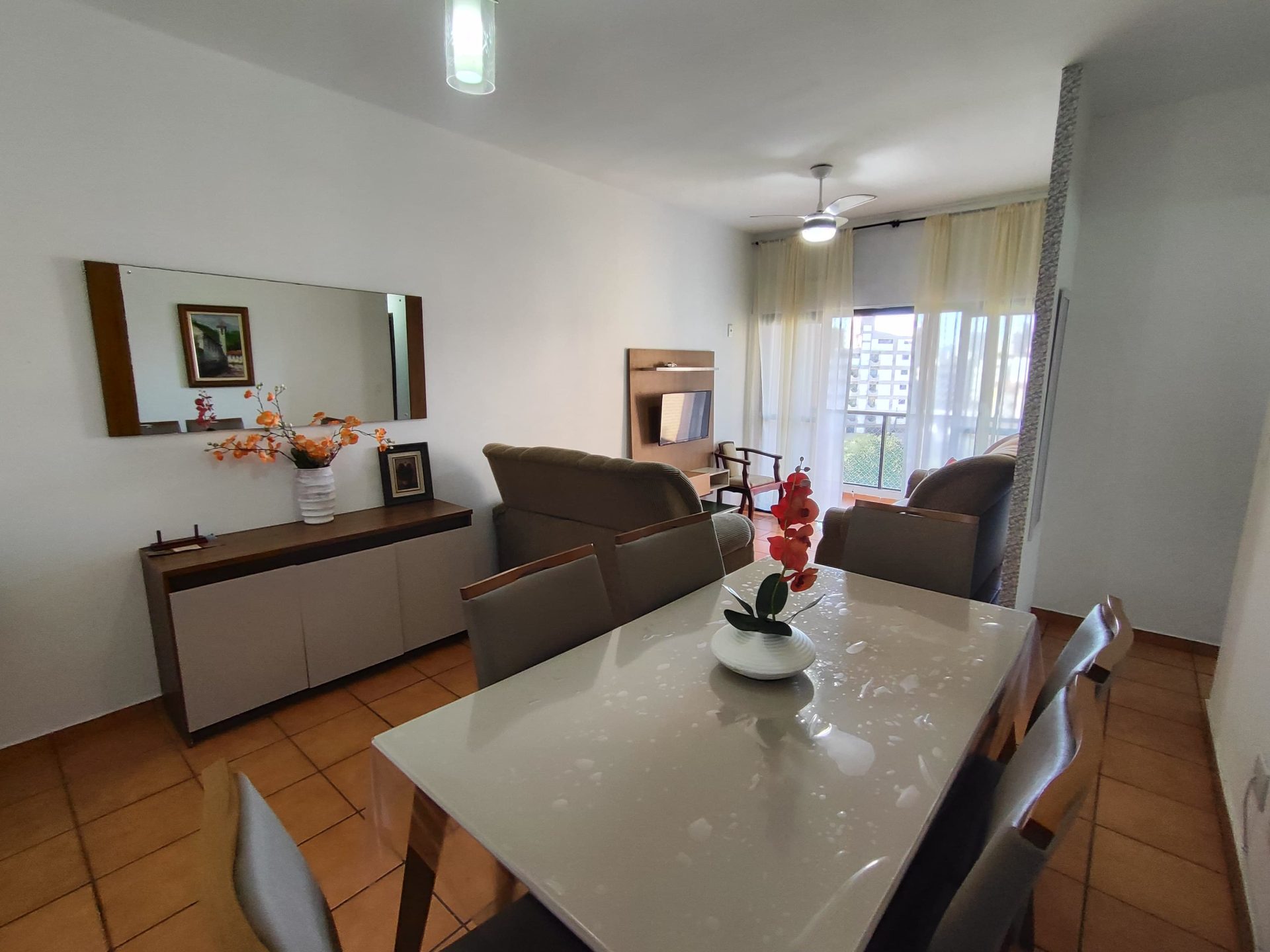 Apto 2 quartos, sacada, 1 vaga, portaria 24h, Enseada em Enseada, Guarujá — foto 2