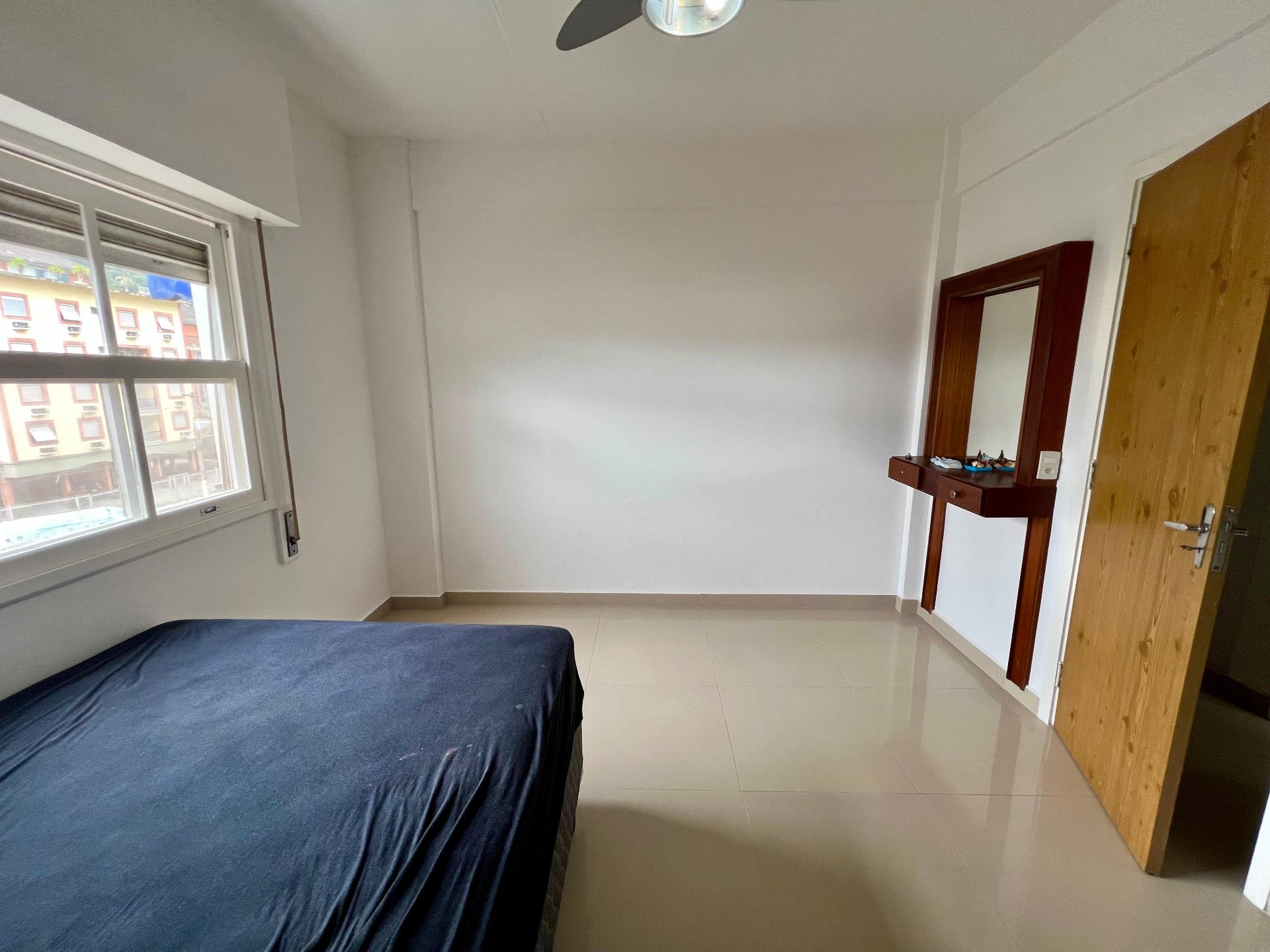 Apartamento Reformado com Suíte e Sacada na Praia da Enseada em Loteamento João Batista Julião, Guarujá — foto 16