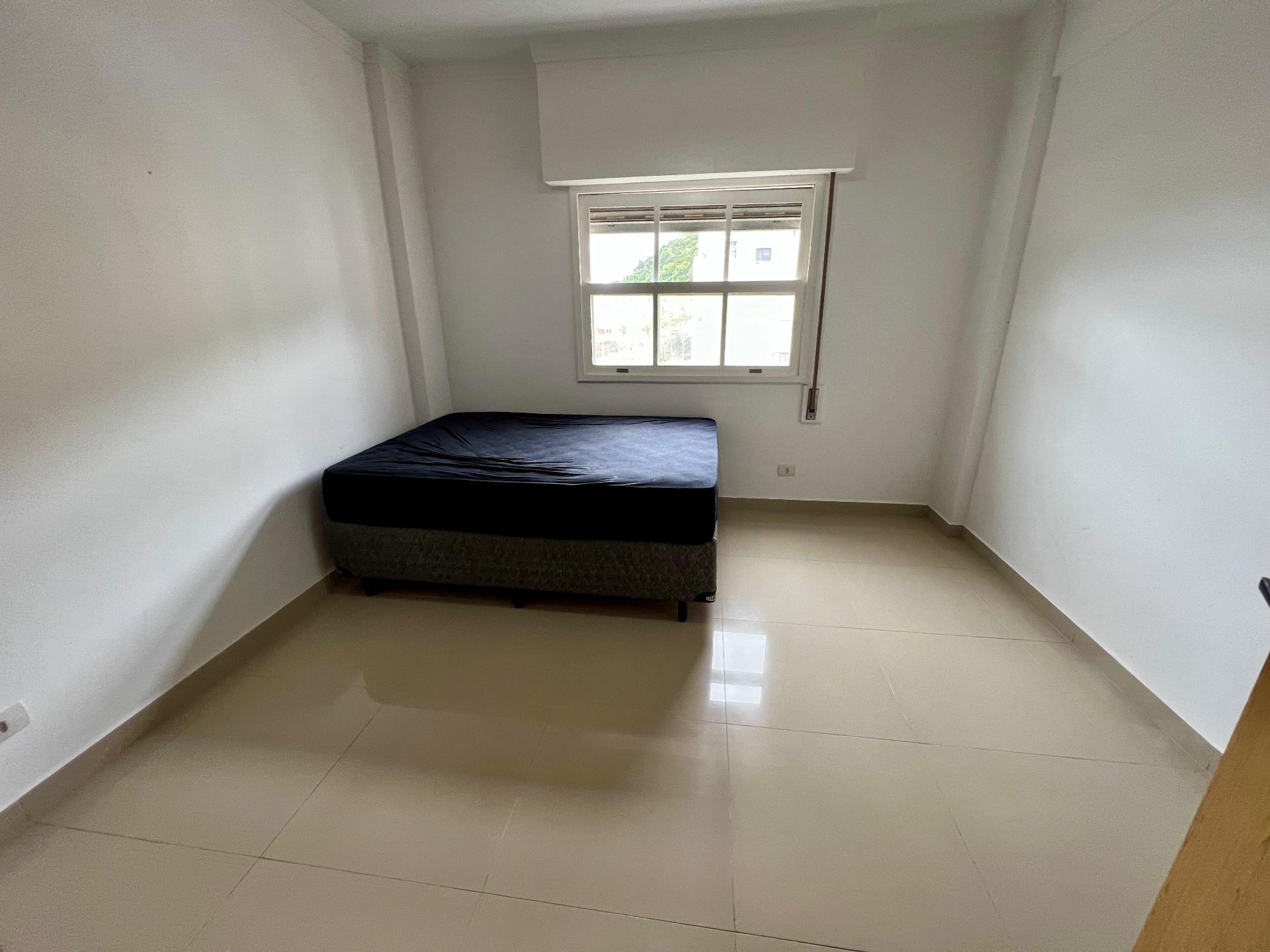 Apartamento Reformado com Suíte e Sacada na Praia da Enseada em Loteamento João Batista Julião, Guarujá — foto 15