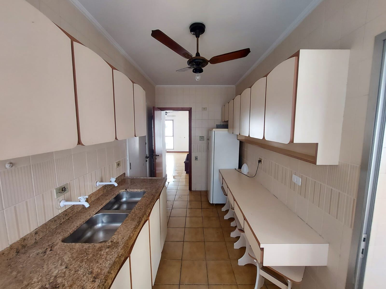 Apto 100m praia Pitangueiras, 3 dorms., 2 vagas em Pitangueiras, Guarujá — foto 14