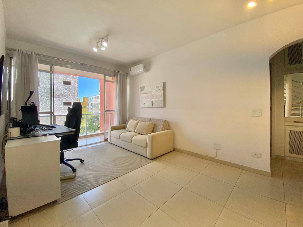 Cobertura Duplex Reformada, 4 quartos - lado praia – Região do Aquário, Enseada. em Enseada, Guarujá — foto 19