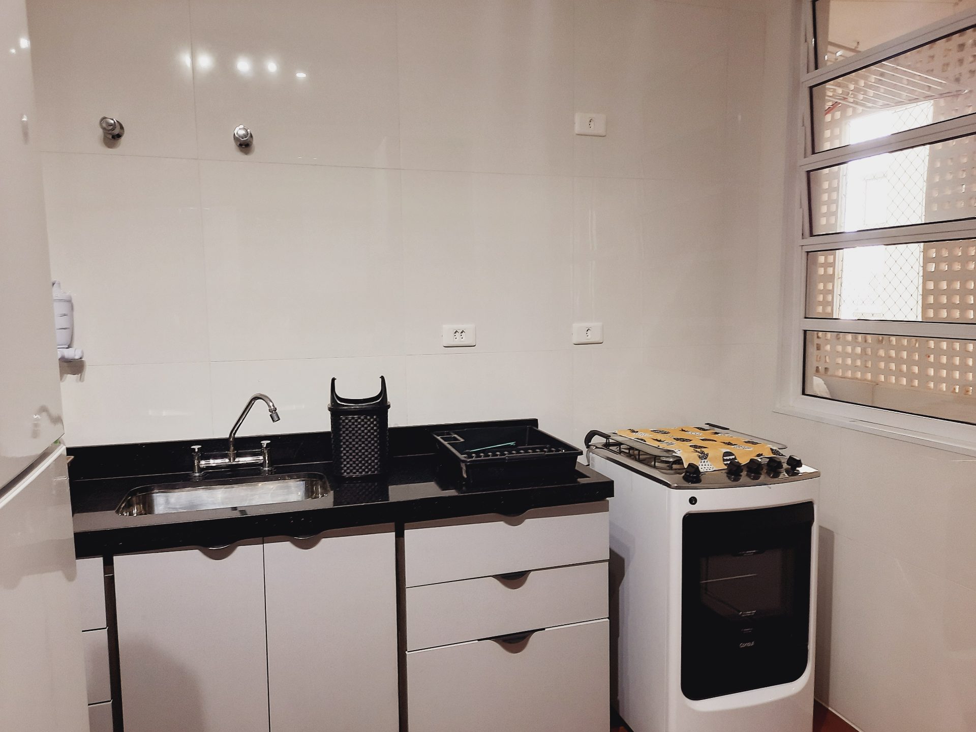 Apto frente mar, vista mar, 4 quartos, sacada, Pitangueiras em Pitangueiras, Guarujá — foto 15