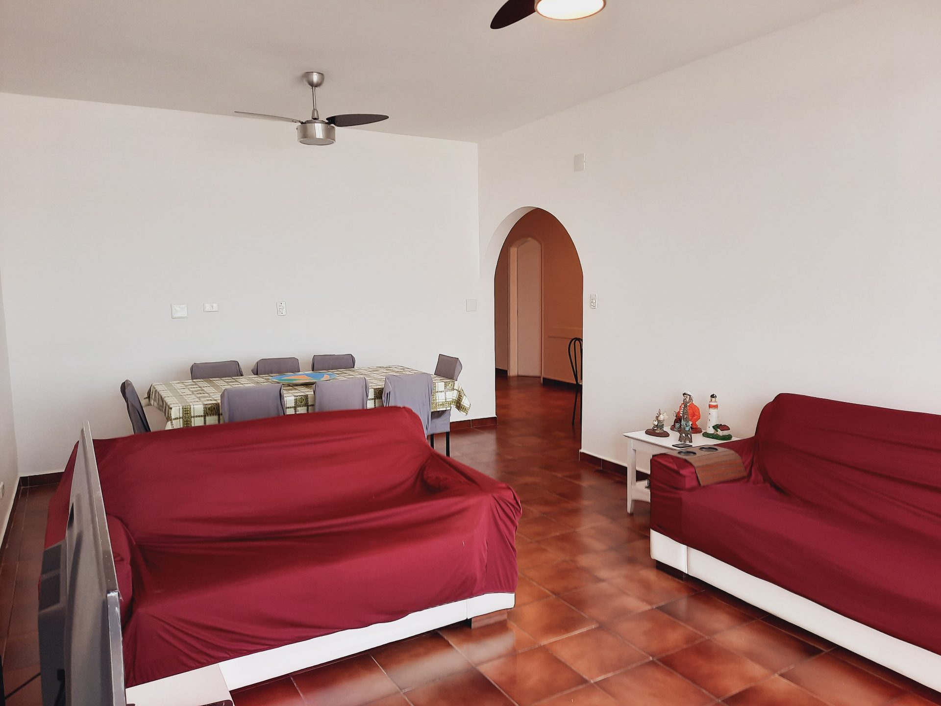 Apto frente mar, vista mar, 4 quartos, sacada, Pitangueiras em Pitangueiras, Guarujá — foto 2