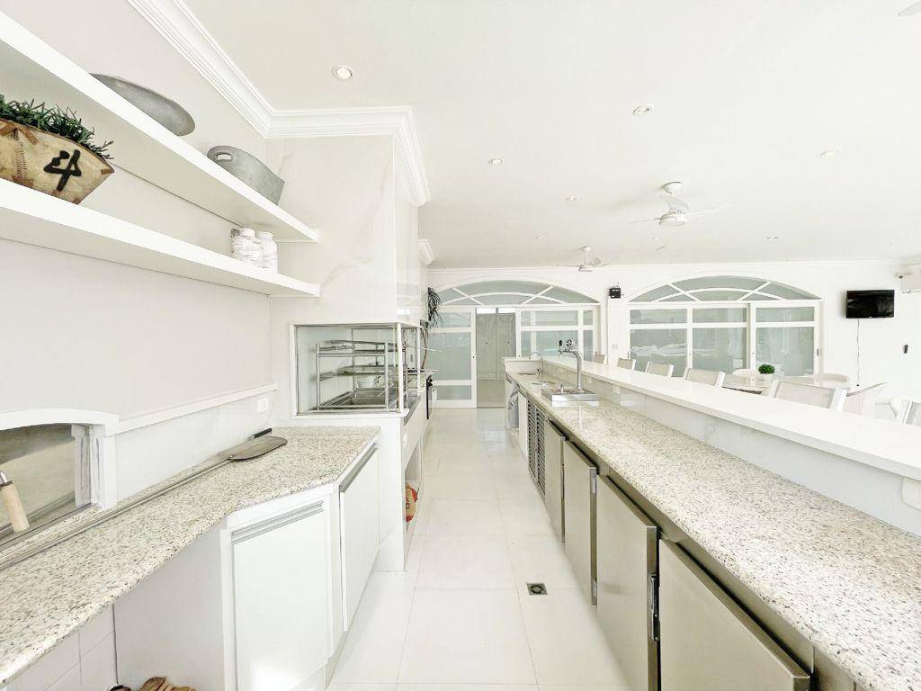 Casa de Condomínio com 6 quartos, Jardim Acapulco, Guarujá em Jardim Acapulco, Guarujá — foto 8